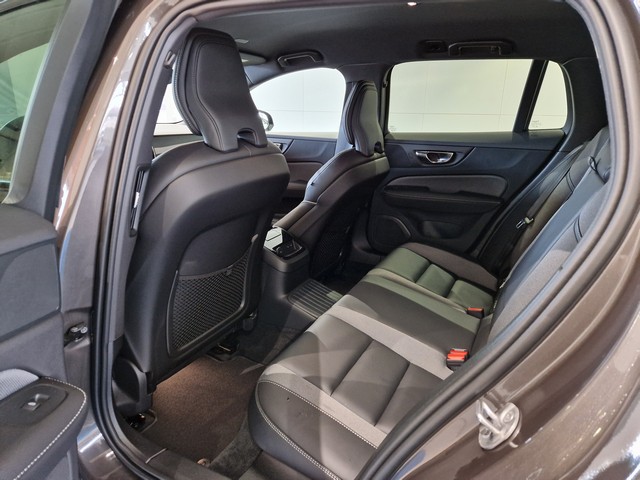 Volvo V60 T6 AWD LONG RANGE PLUS DARK AUT.