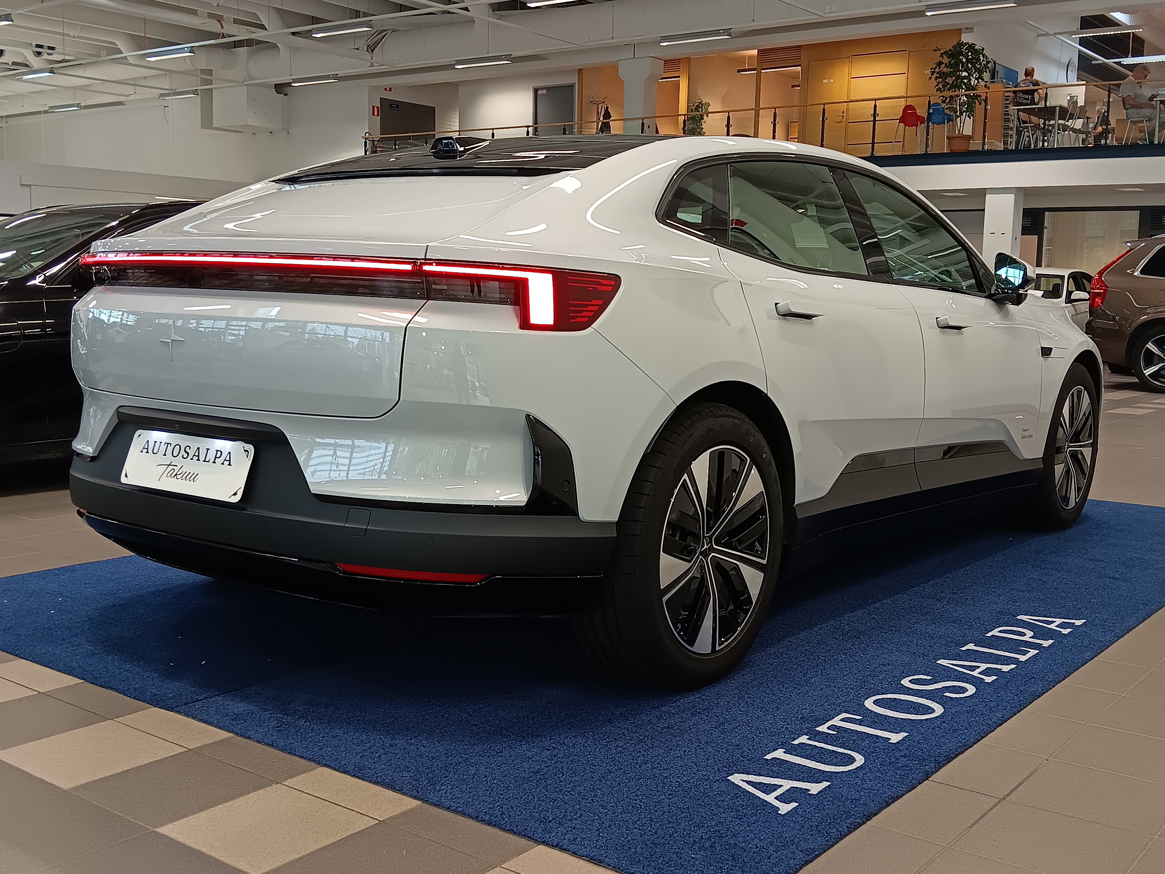 Polestar 4 LONG RANGE SINGLE MOTOR