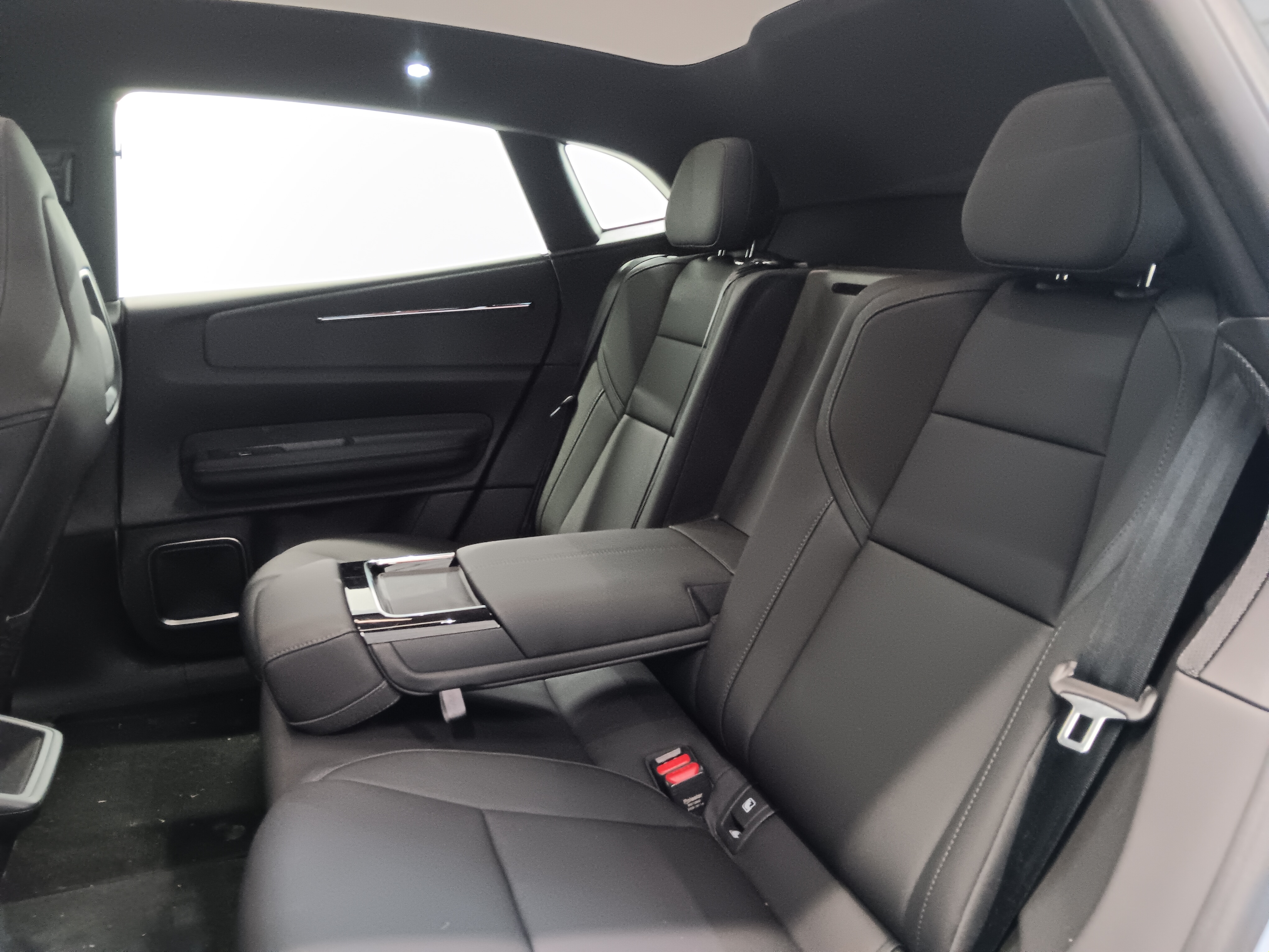 Polestar 4 LONG RANGE SINGLE MOTOR