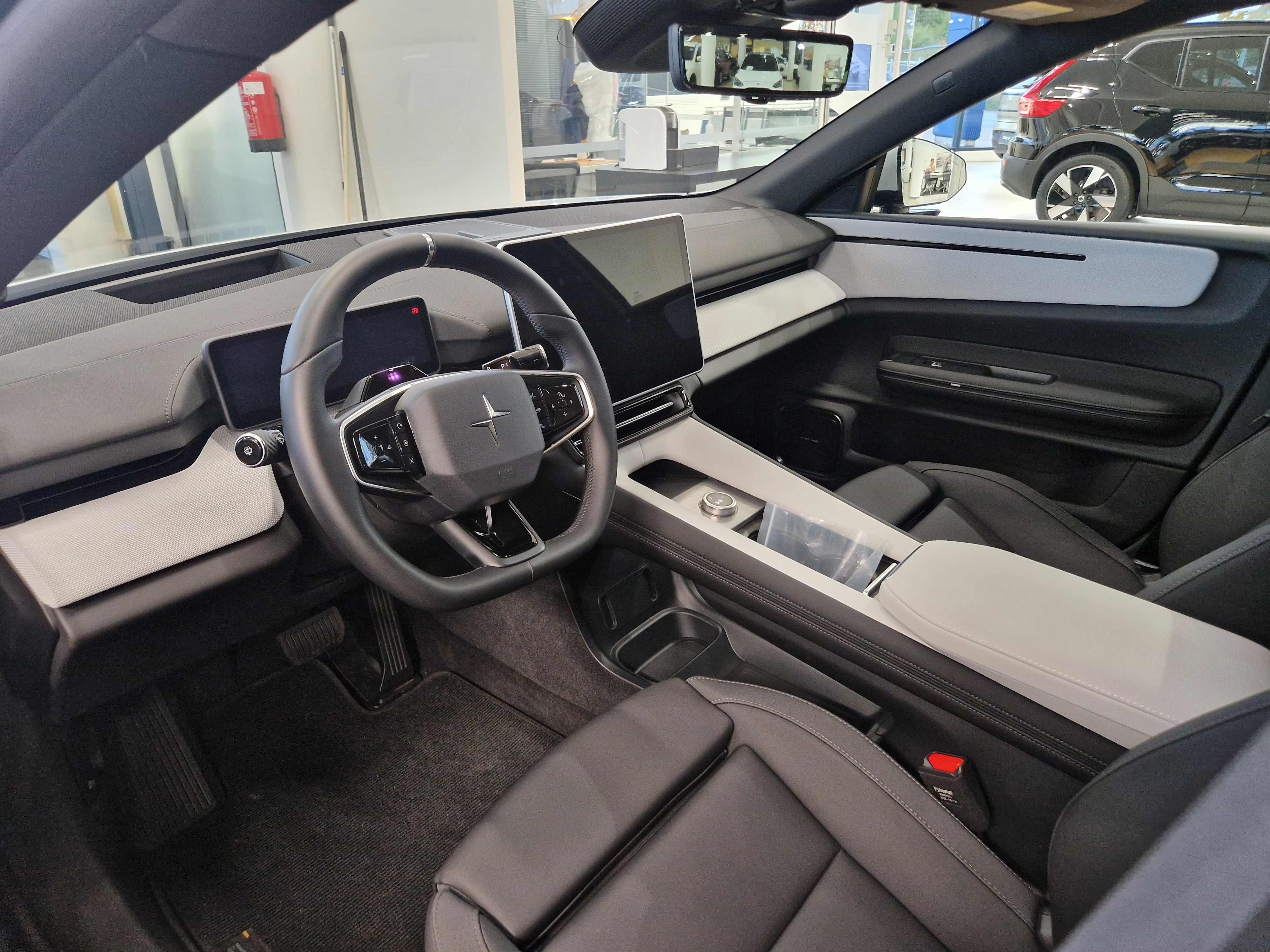 Polestar 4 Long Range Dual motor Prime 2026, photo 3/19