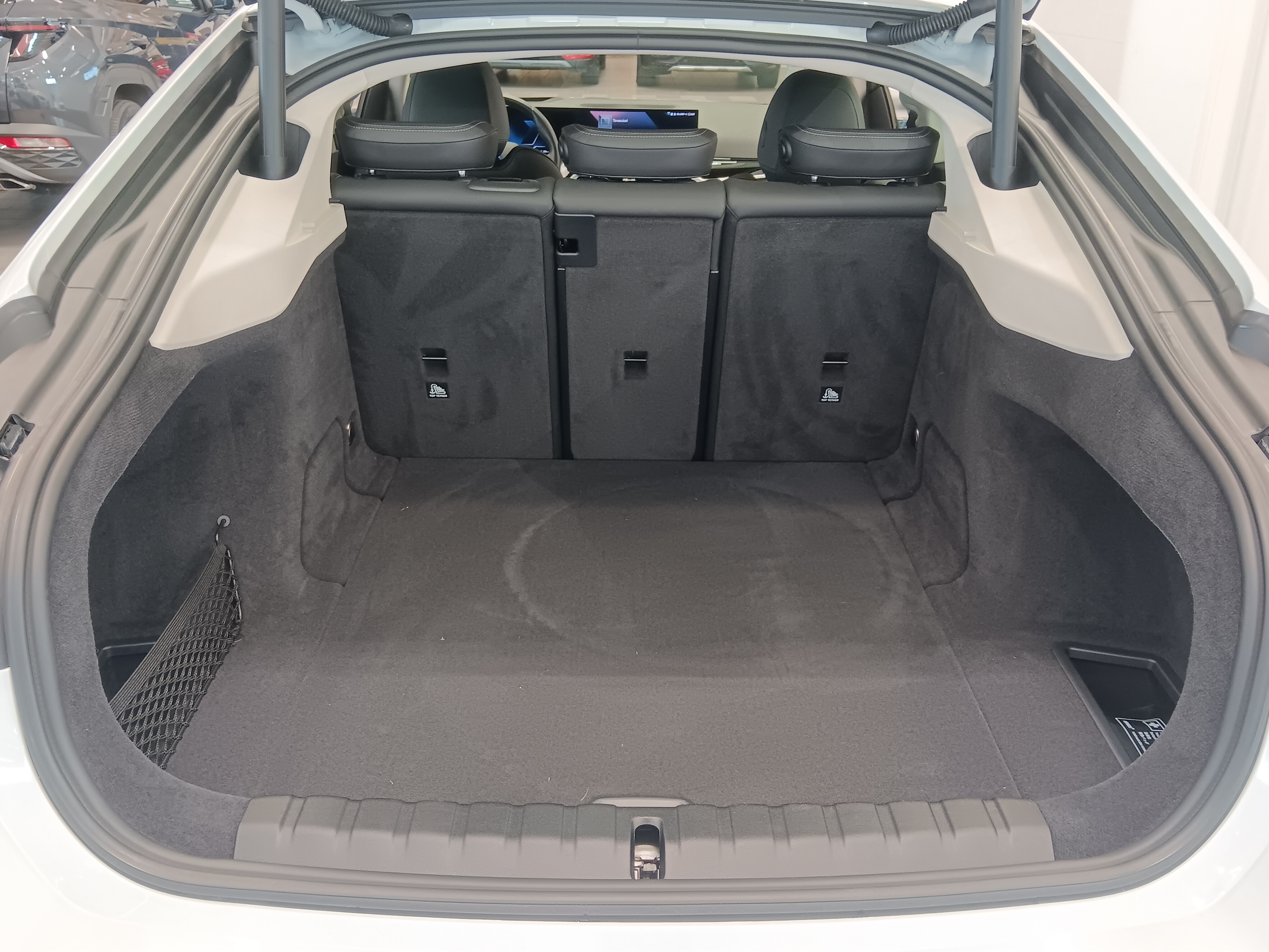 BMW i4 eDrive35 2024, kuva 6/24