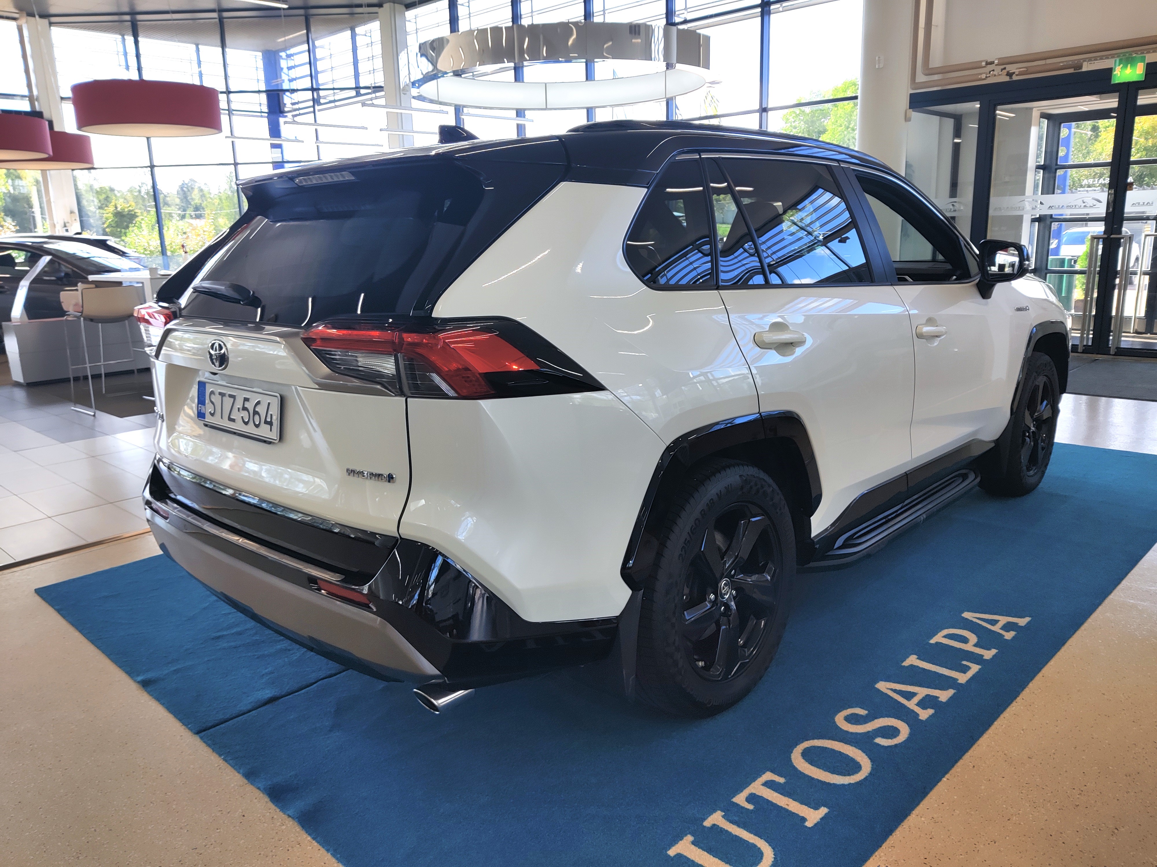 Toyota RAV4 2,5 HYBRID STYLE