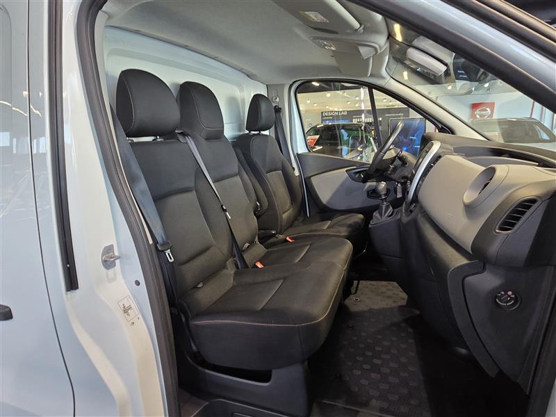 Renault TRAFIC DCI 125 TWINTURBO L2H1 6,0 M3 NAVI EDITION