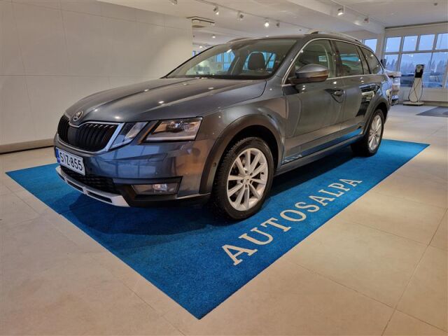 skoda OCTAVIA COMBI 2,0 TDI 184 4X4 SCOUT DSG AUTOM.
