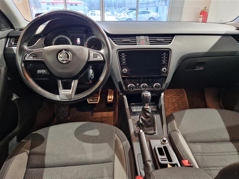 Skoda OCTAVIA COMBI 2,0 TDI 184 4X4 SCOUT DSG AUTOM.