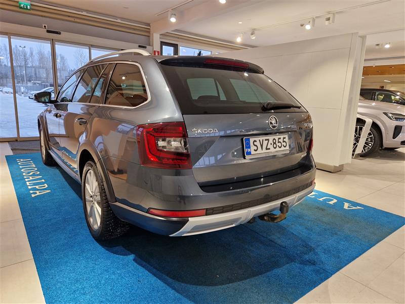 Skoda OCTAVIA COMBI 2,0 TDI 184 4X4 SCOUT DSG AUTOM.