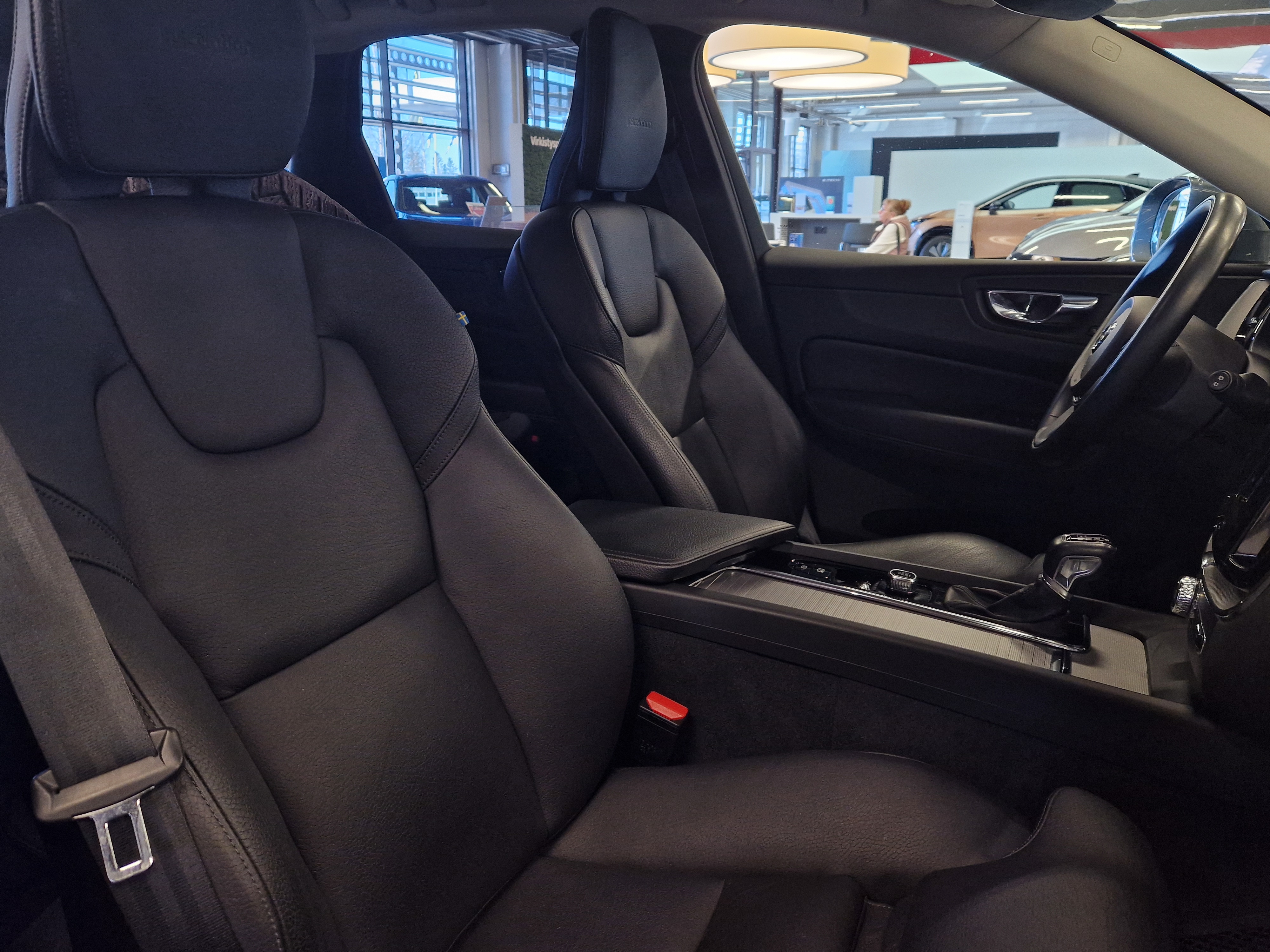Volvo XC60 D4 AWD  INSCRIPTION AUT TAKUU 12KK/20TKM