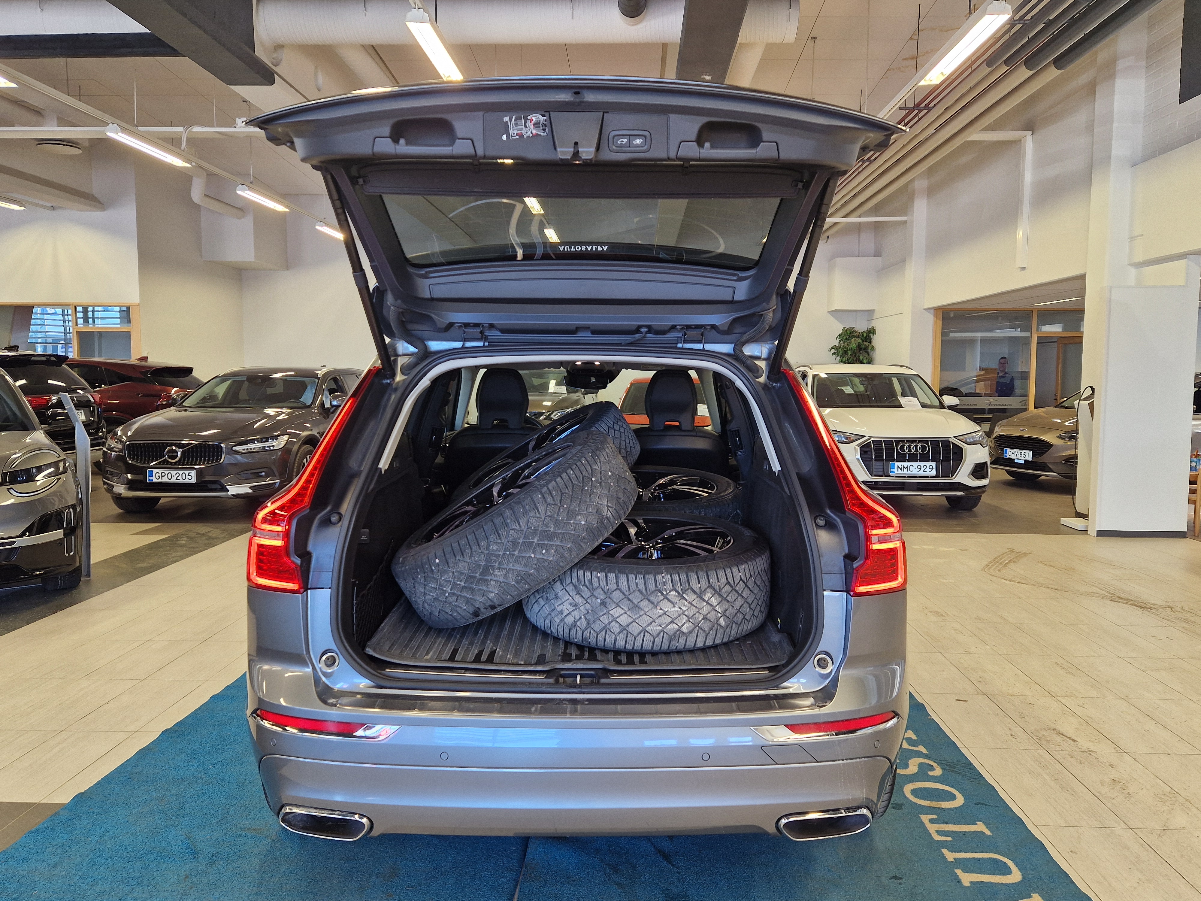 Volvo XC60 2019, kuva 4/18