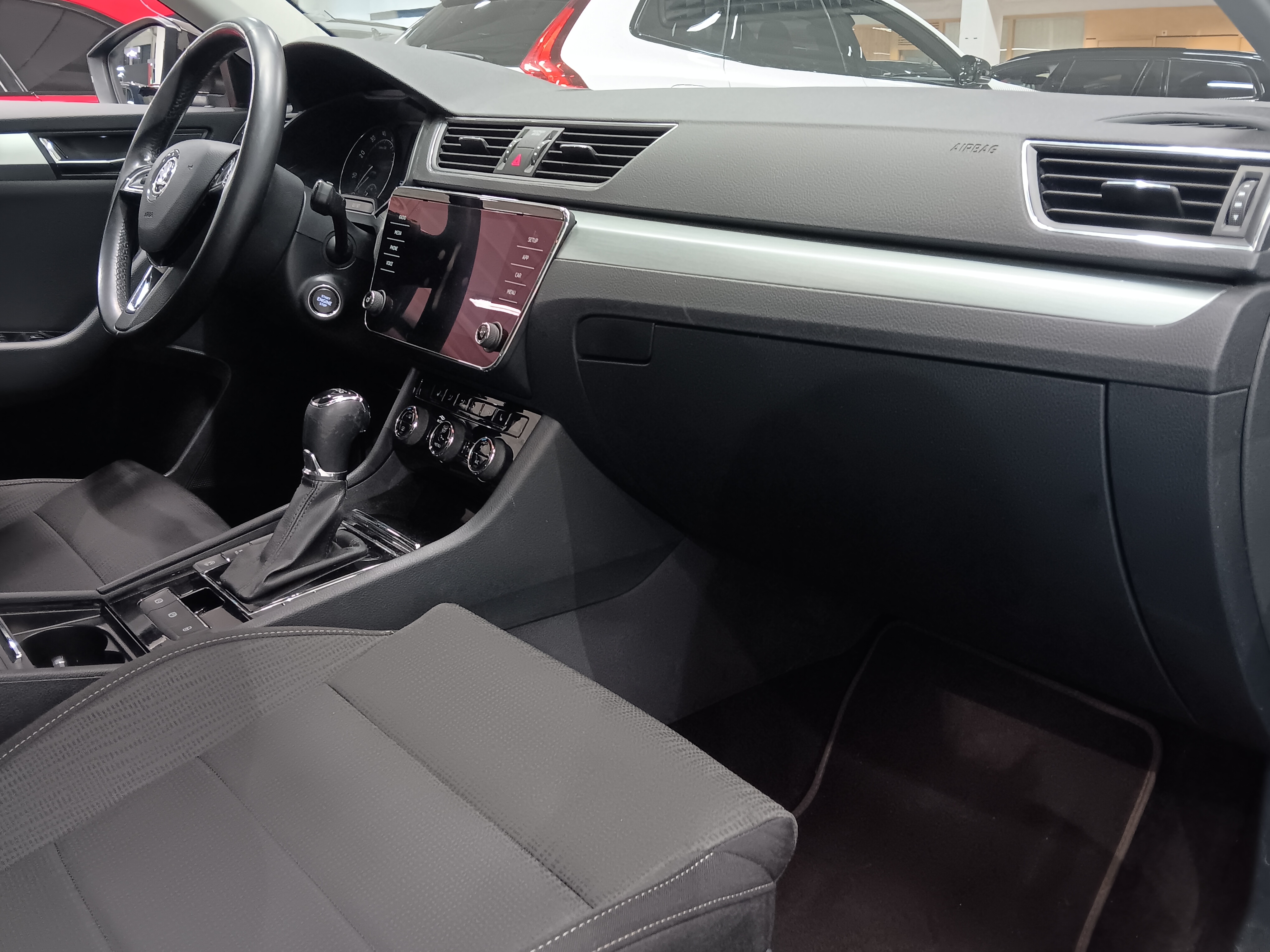 Skoda SUPERB COMBI 1,5 TSI ACT AMBITION BUSINESSLINE DSG AUTOM.