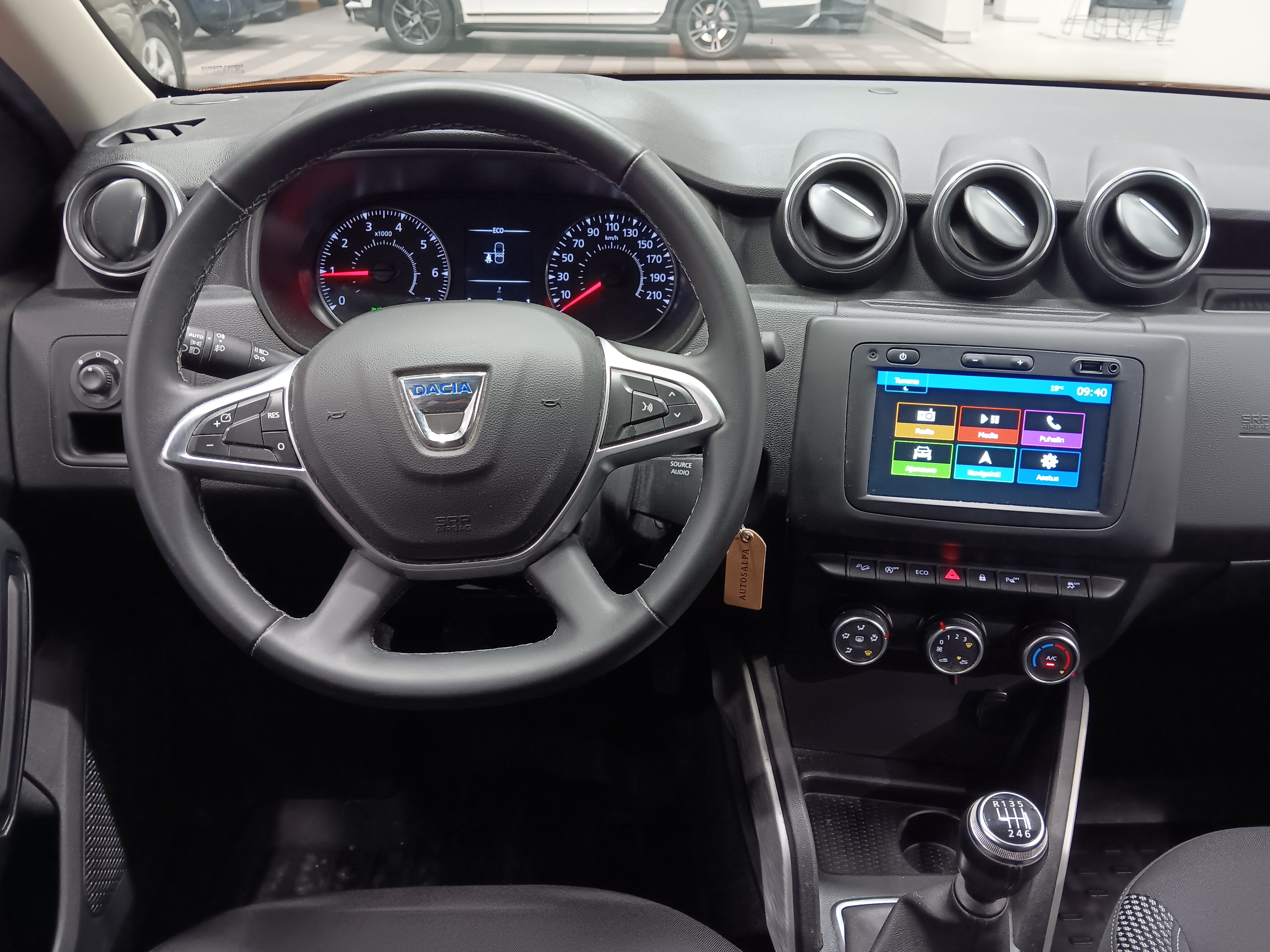 Dacia DUSTER TCE 150 4X4 PRESTIGE TAKUU 12KK/20TKM