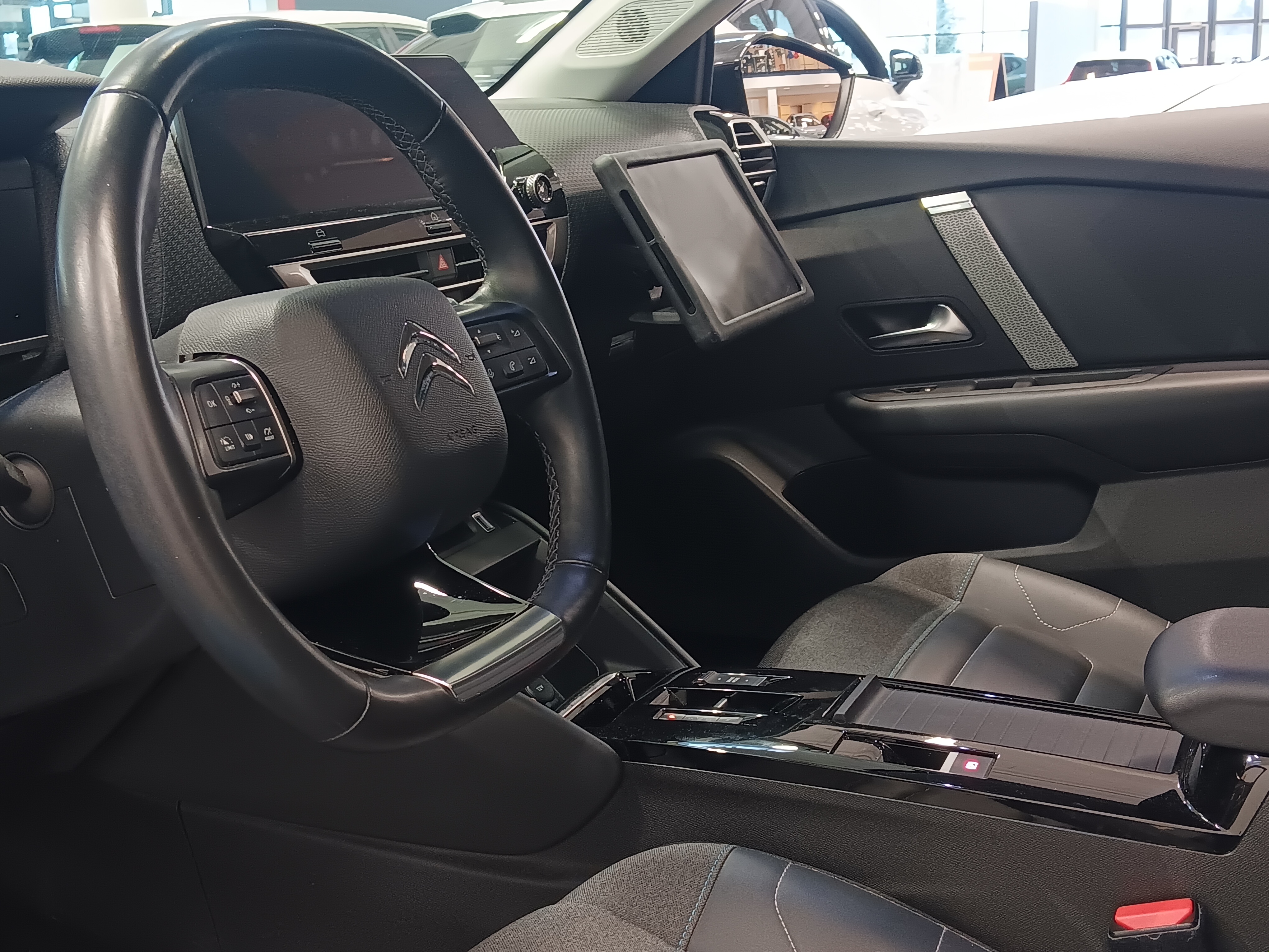 Citroen C4 PURETECH 130 SHINE EAT8 AUTOMAATTI