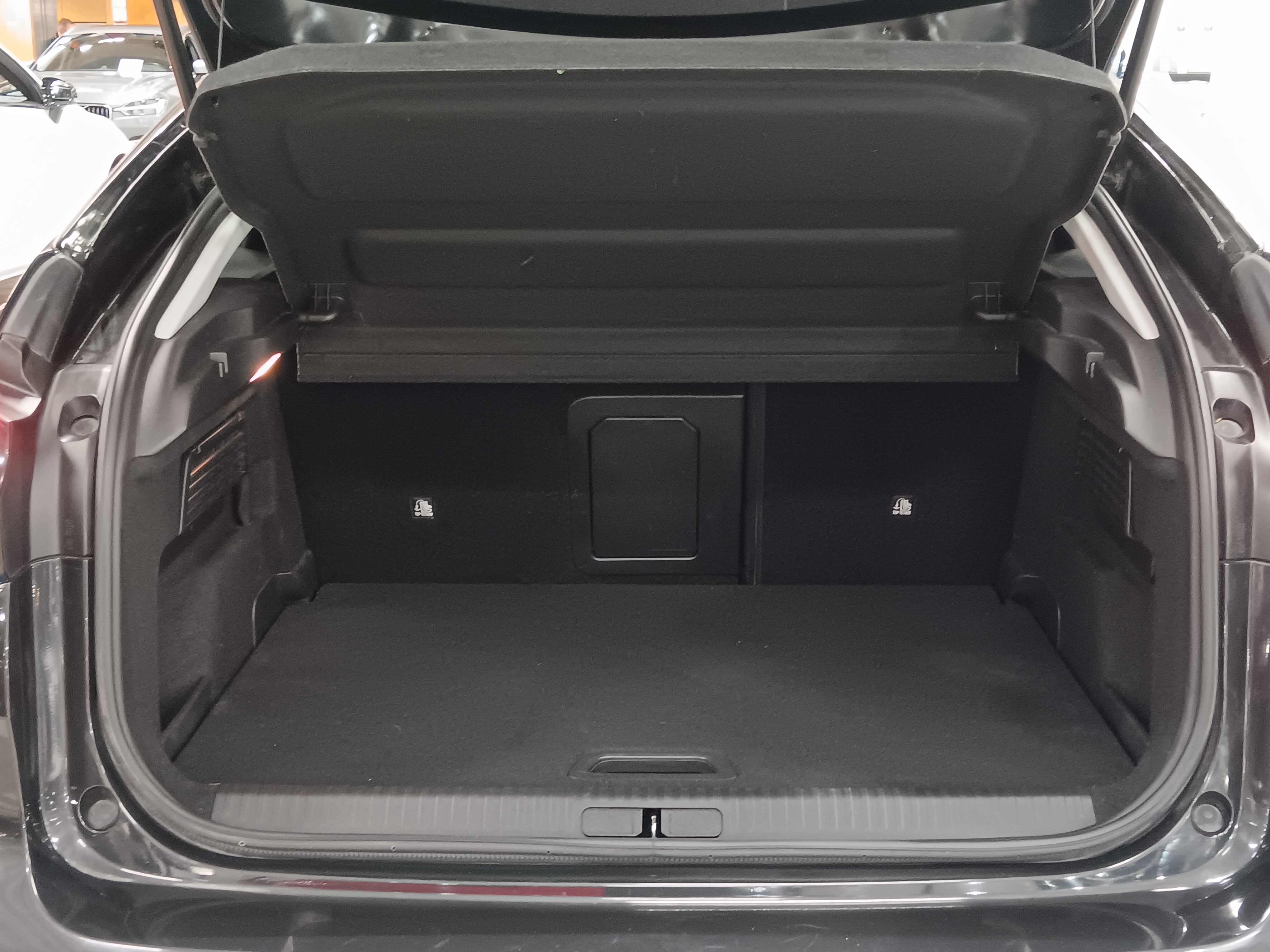 Citroen C4 PURETECH 130 SHINE EAT8 AUTOMAATTI