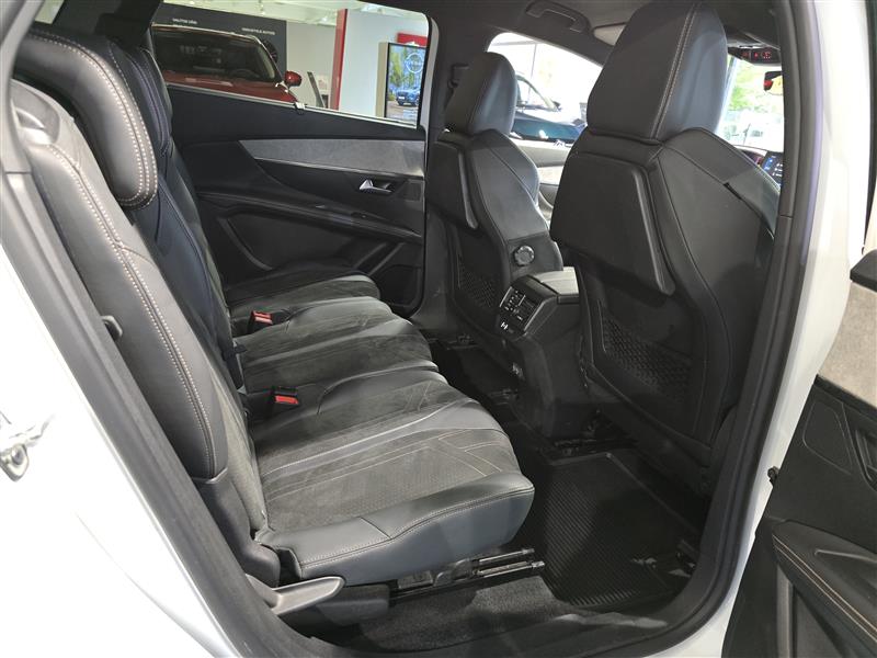 Peugeot 5008 GT BLUEHDI 130 EAT8-AUTOMAATTI