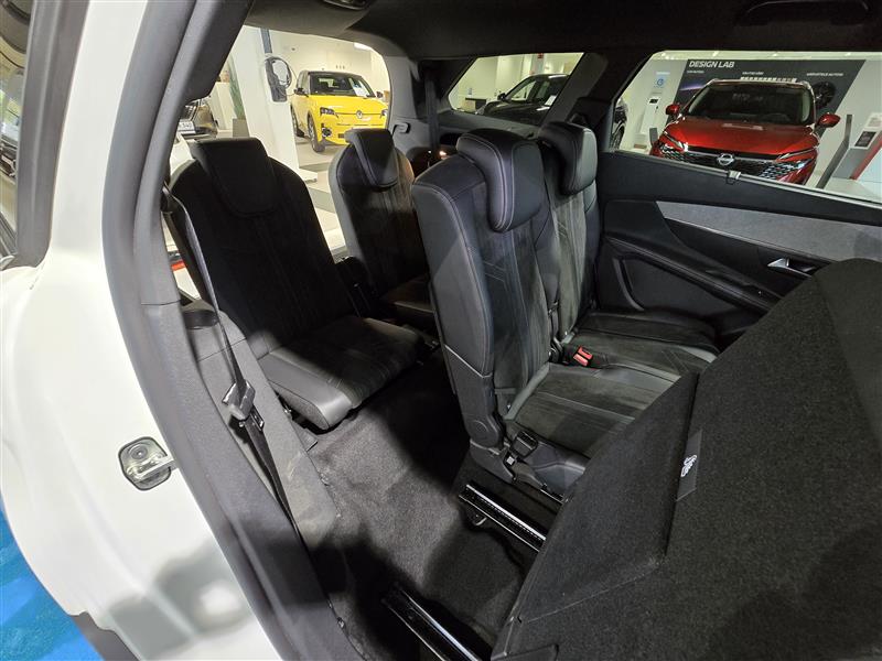 Peugeot 5008 GT BLUEHDI 130 EAT8-AUTOMAATTI