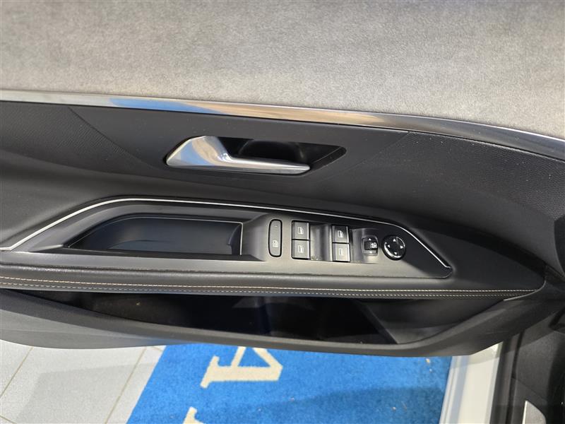 Peugeot 5008 GT BLUEHDI 130 EAT8-AUTOMAATTI