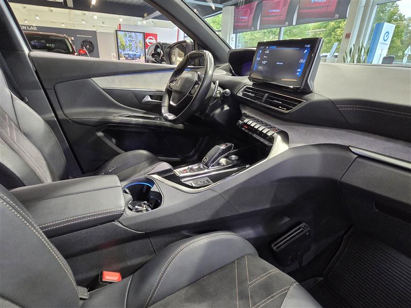 Peugeot 5008 GT BLUEHDI 130 EAT8-AUTOMAATTI