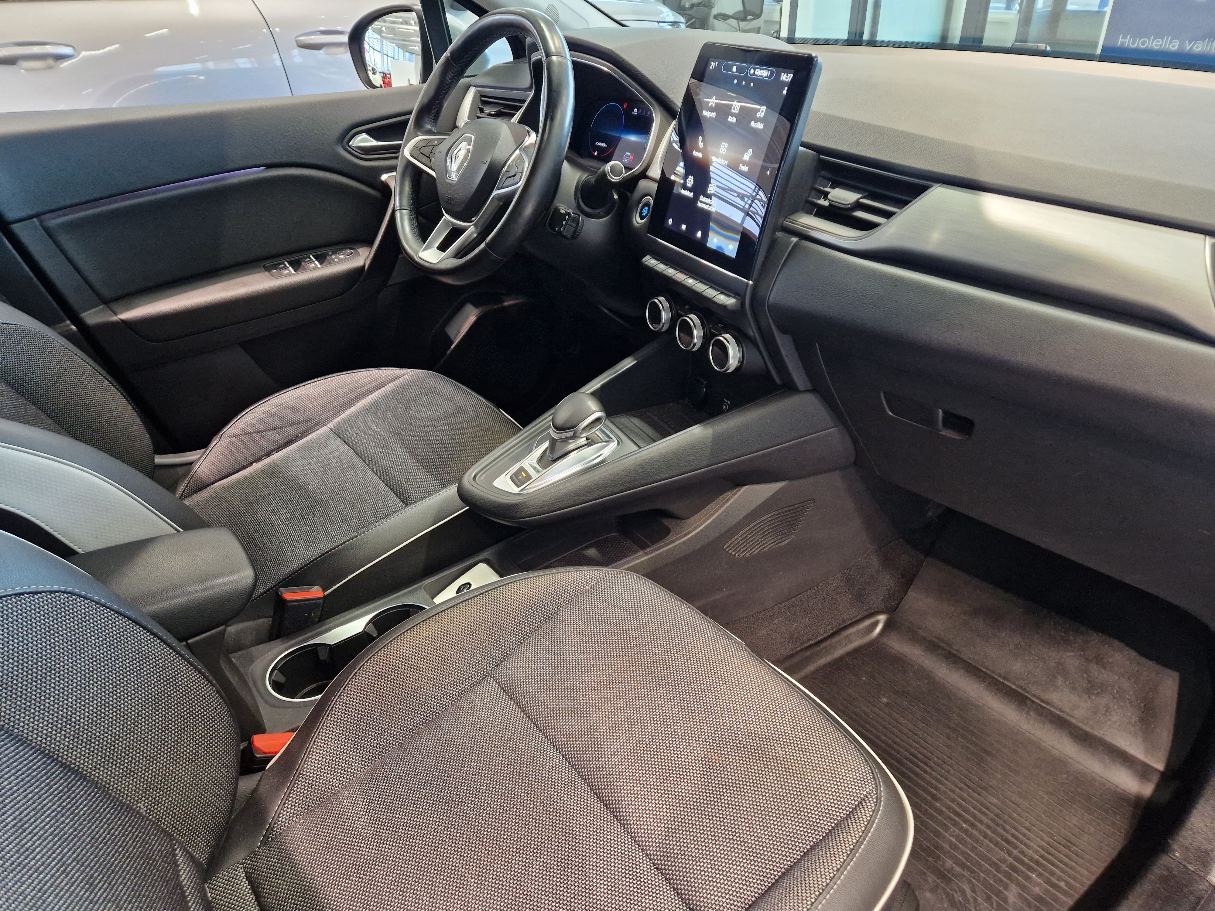 Renault CAPTUR E-TECH PLUG-IN HYBRID INTENS