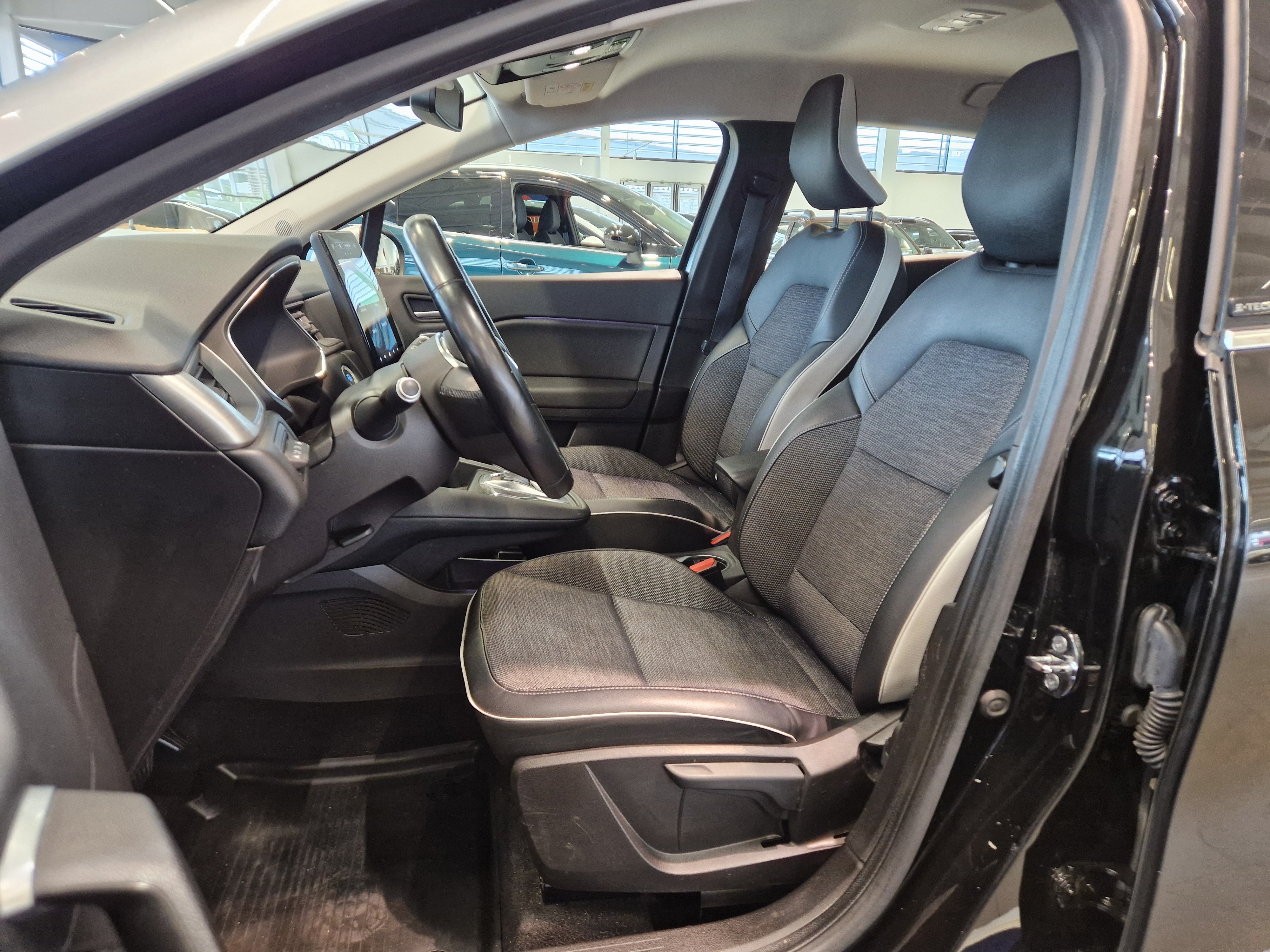 Renault CAPTUR E-TECH PLUG-IN HYBRID INTENS