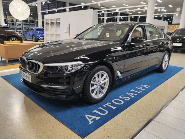 bmw 530 G30 SEDAN 530E XDRIVE A CHARGED EDITION