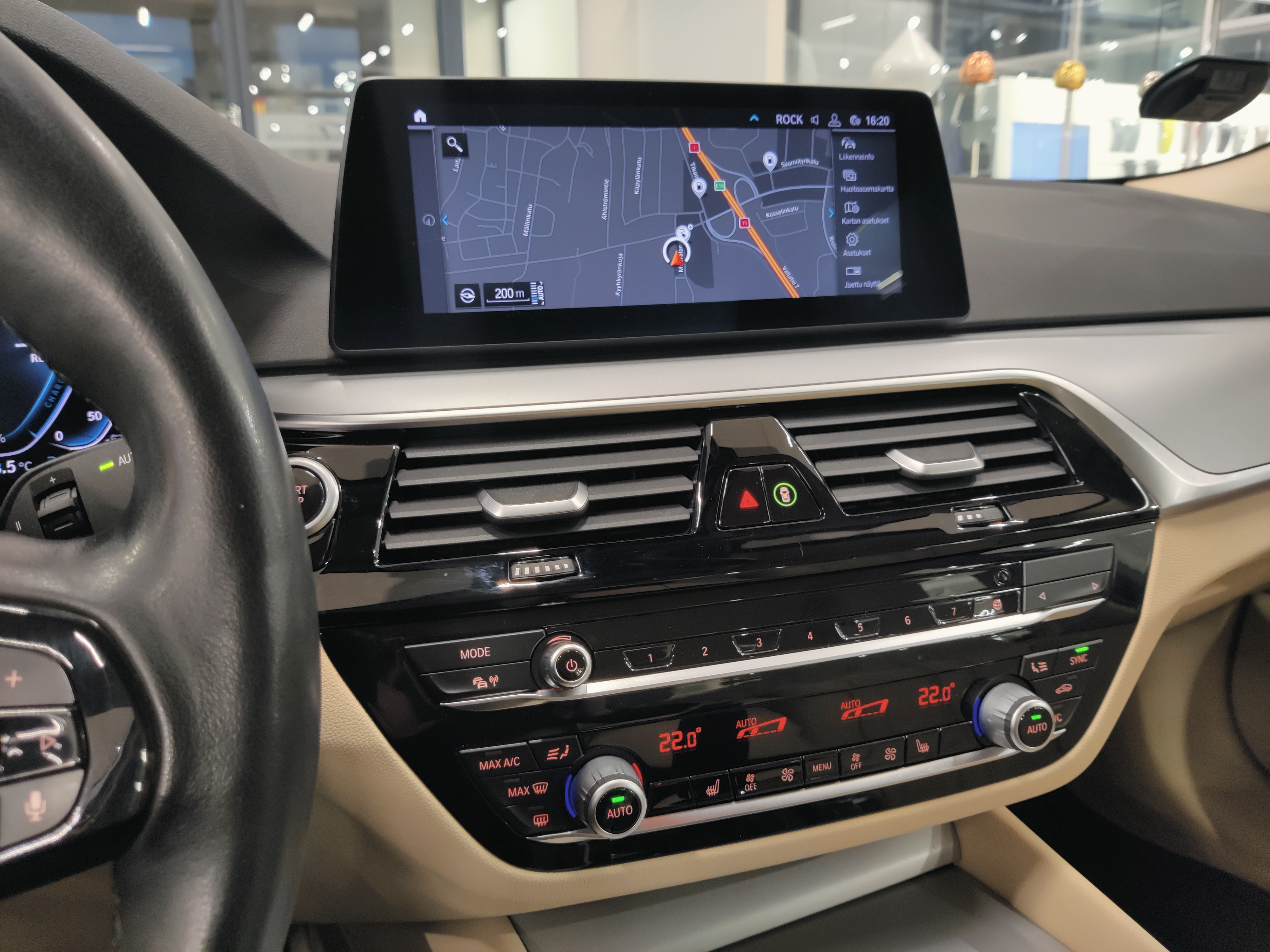 Bmw 530 G30 SEDAN 530E XDRIVE A CHARGED ED TAKUU 24KK/40TK