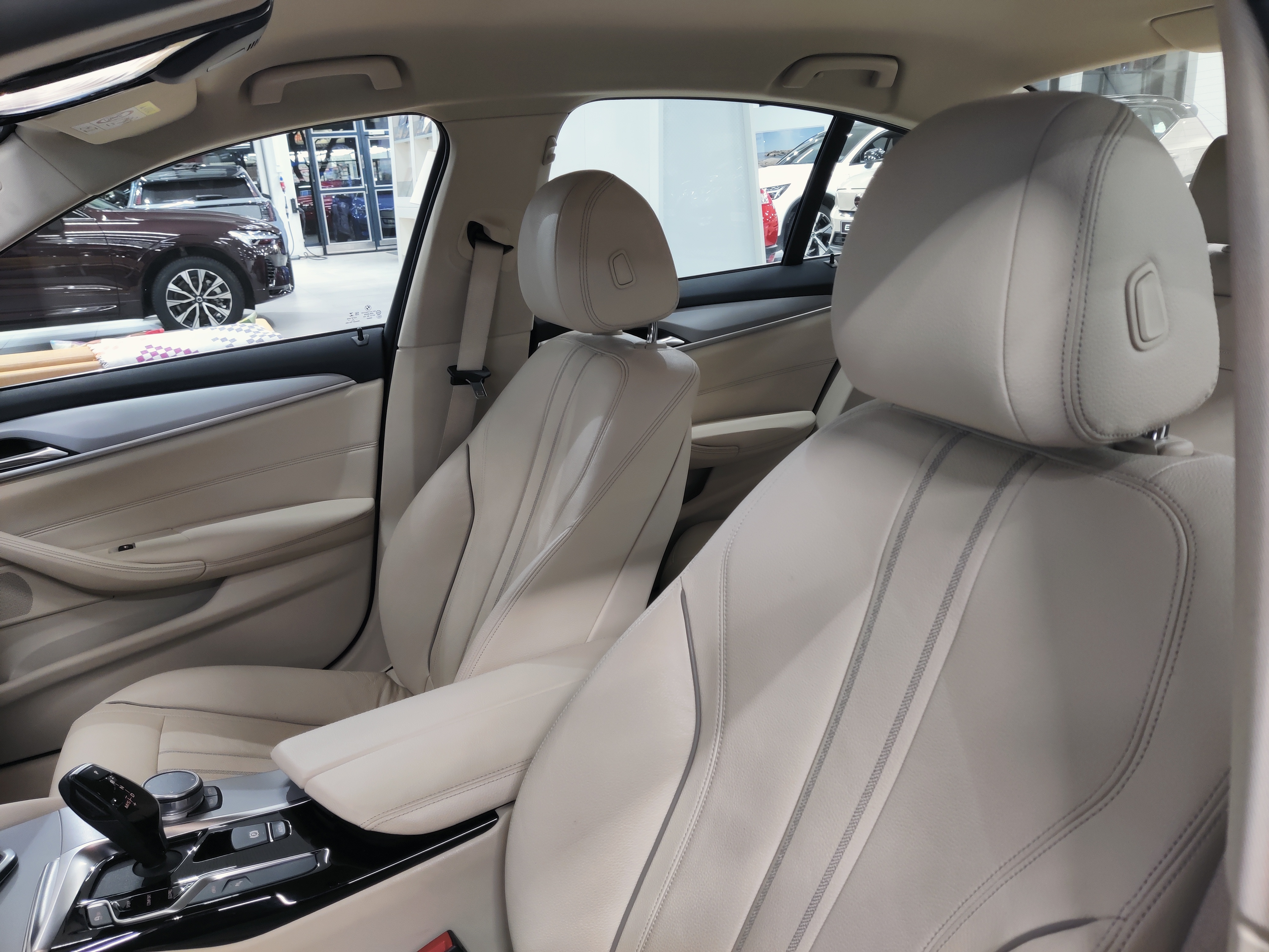 Bmw 530 G30 SEDAN 530E XDRIVE A CHARGED ED TAKUU 24KK/40TK