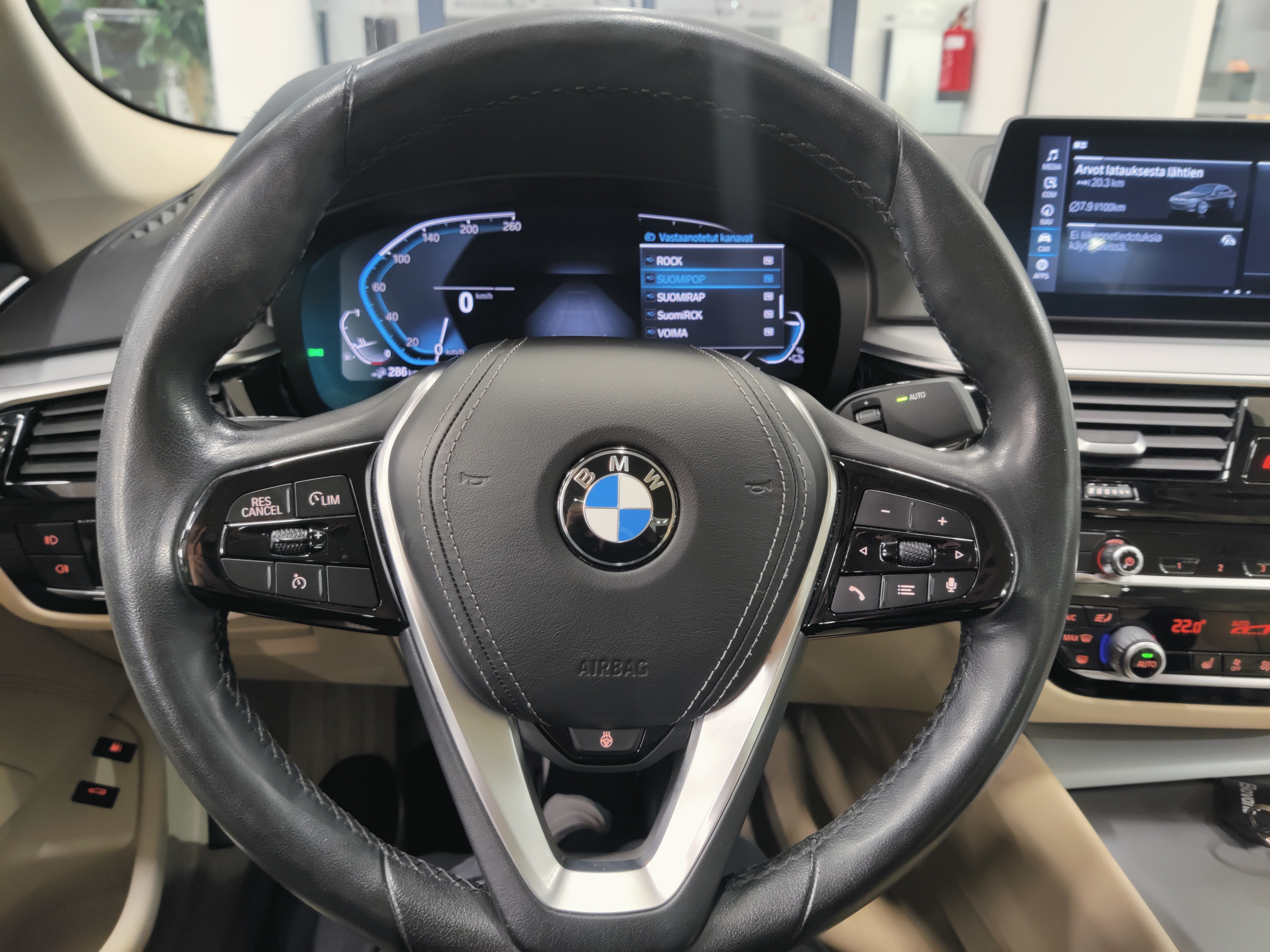 Bmw 530 G30 SEDAN 530E XDRIVE A CHARGED ED TAKUU 24KK/40TK