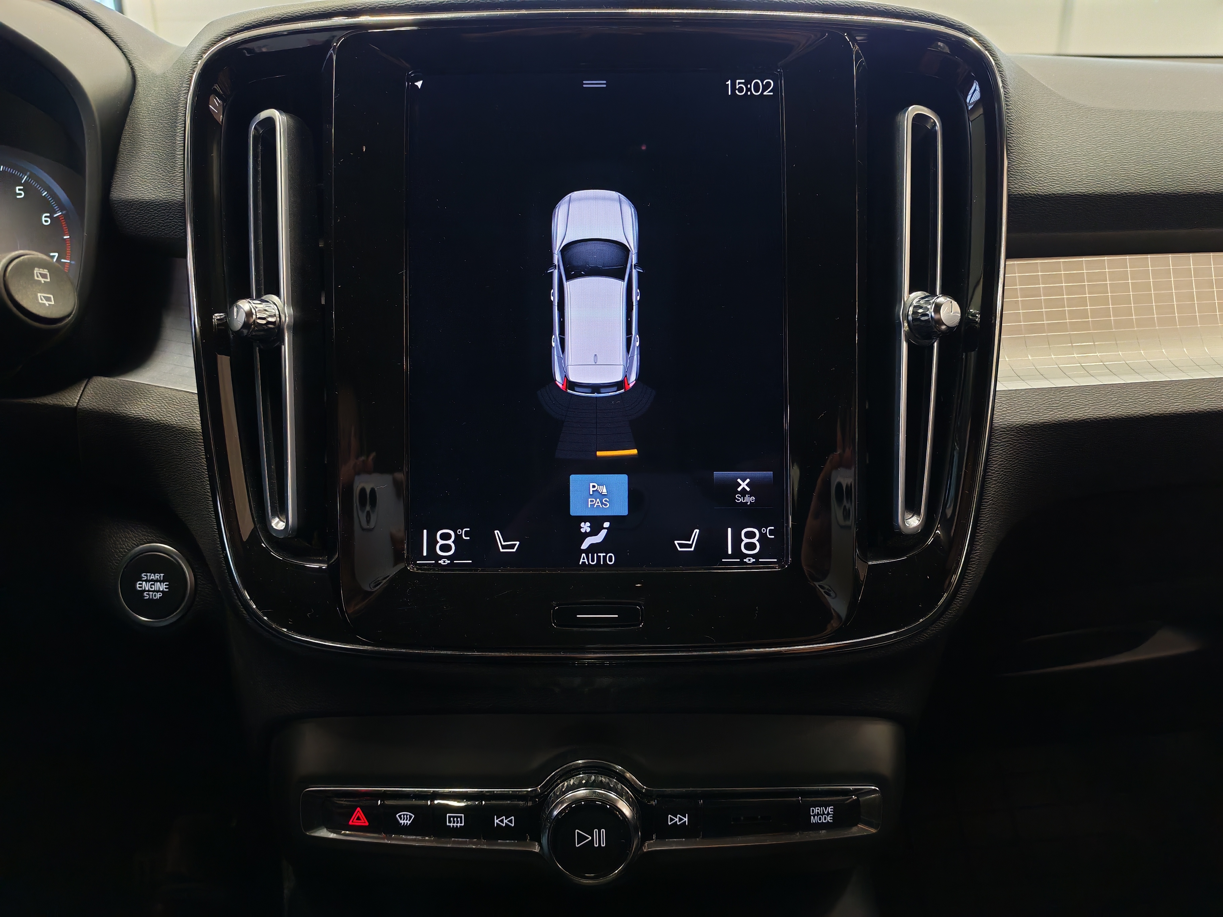 Volvo XC40 B4 MHEV BUSINESS EDITION AUT TAKUU 24KK/40TKM