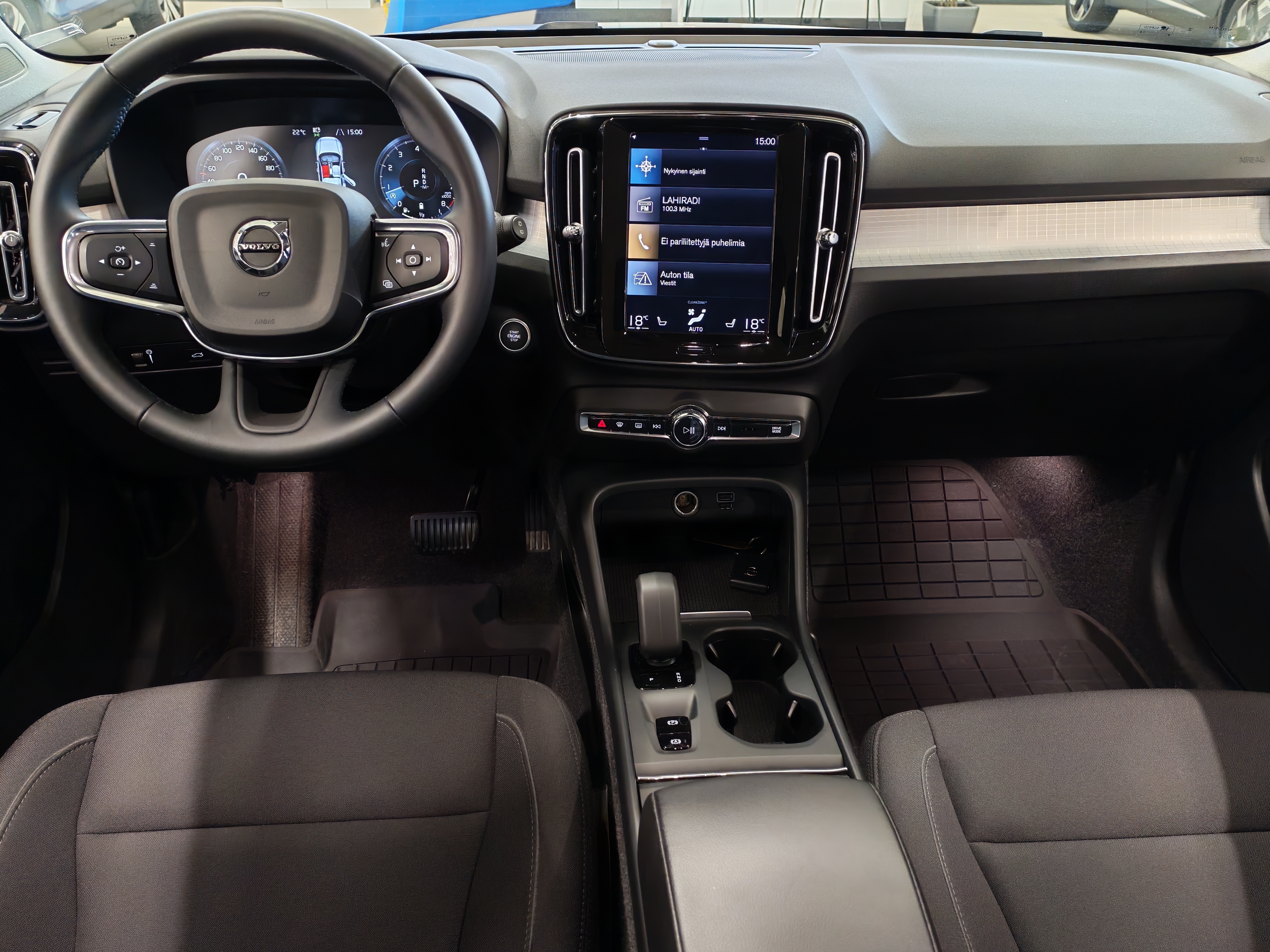 Volvo XC40 2022, kuva 5/18