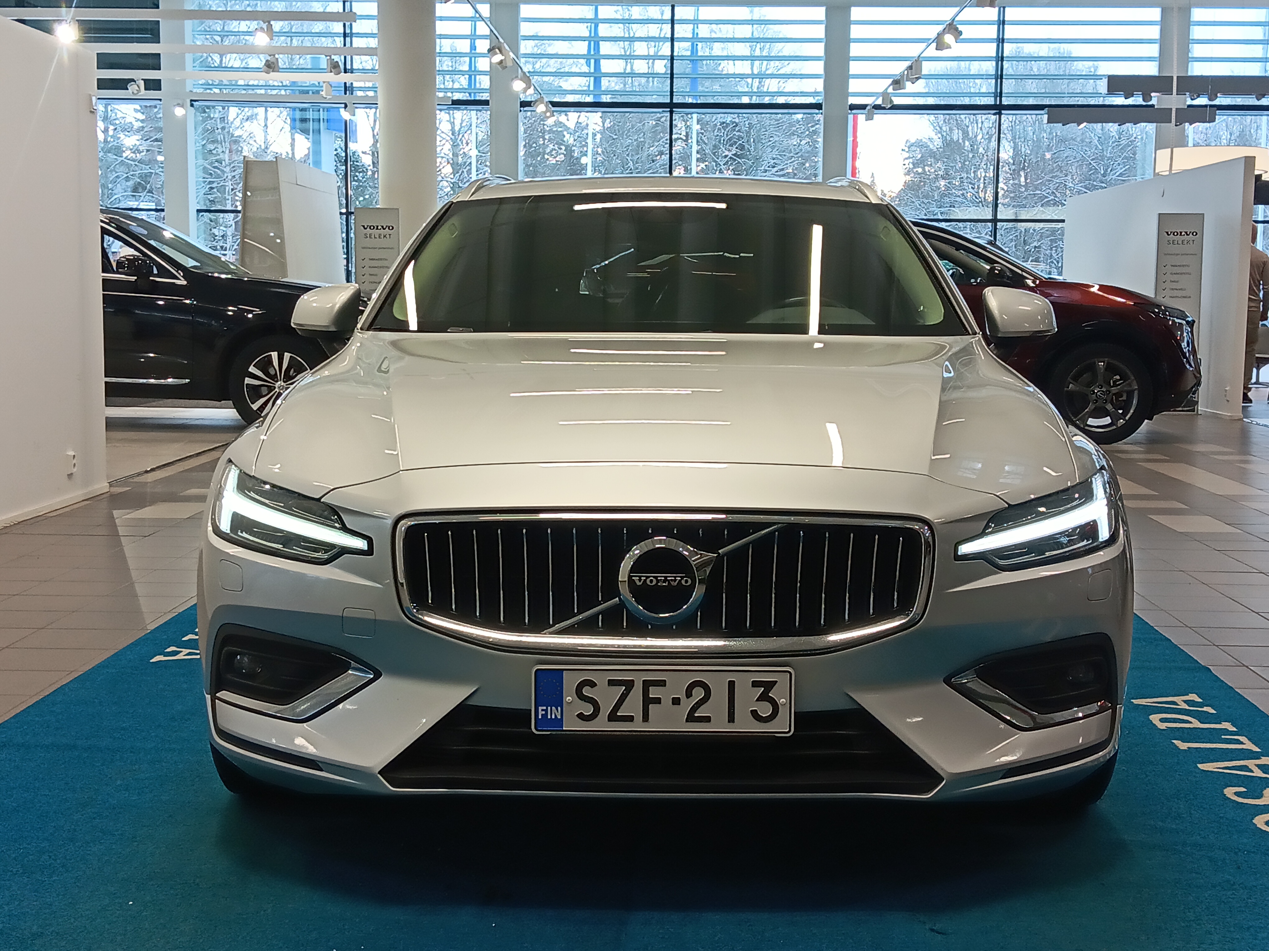Volvo V60 B4 D-MHEV INSCRIPTION EDITION AUT.