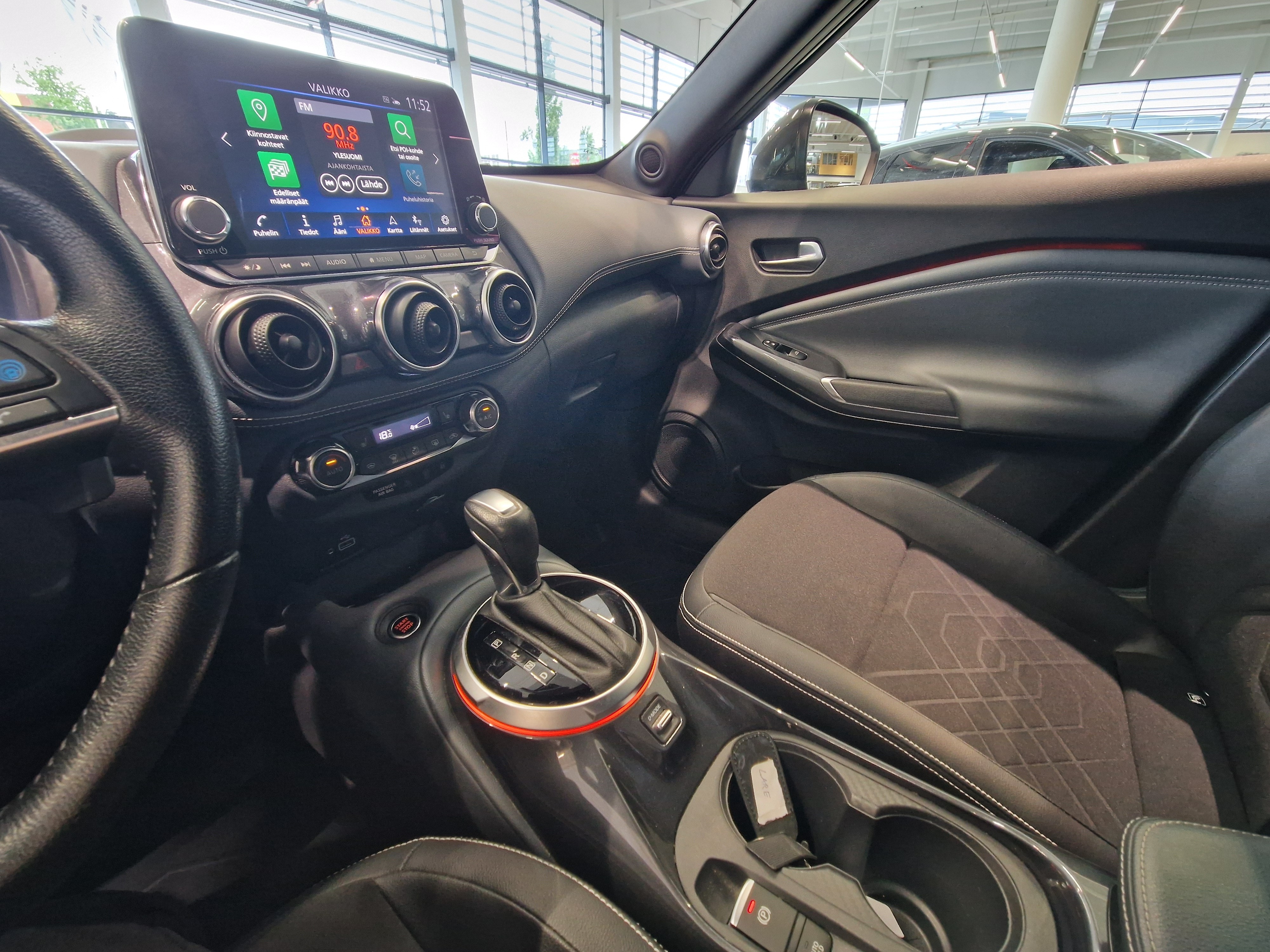 Nissan JUKE DIG-T 117HP 7DCT TEKNA 17\" + NAVI