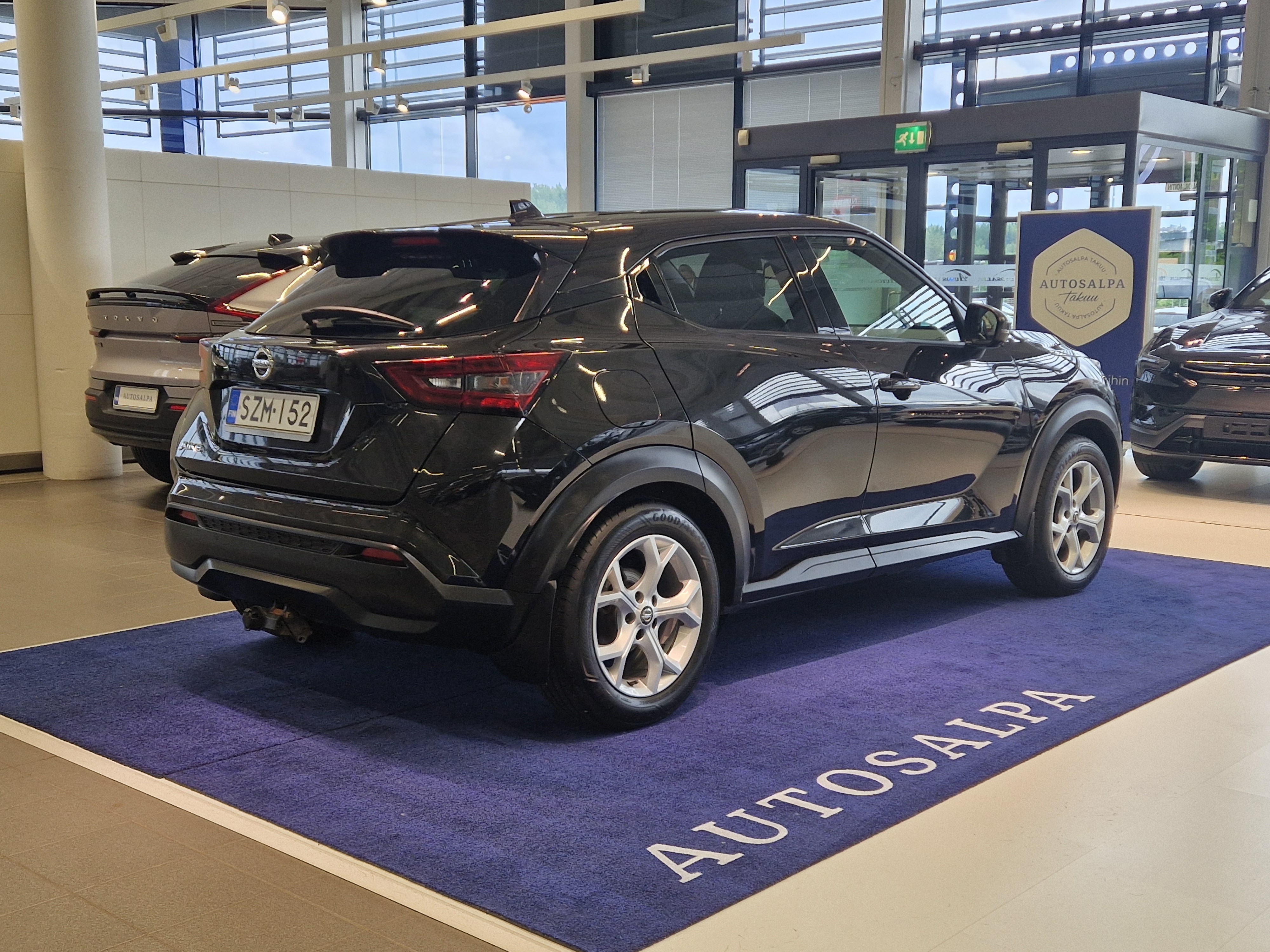 Nissan JUKE DIG-T 117HP 7DCT TEKNA 17\" + NAVI