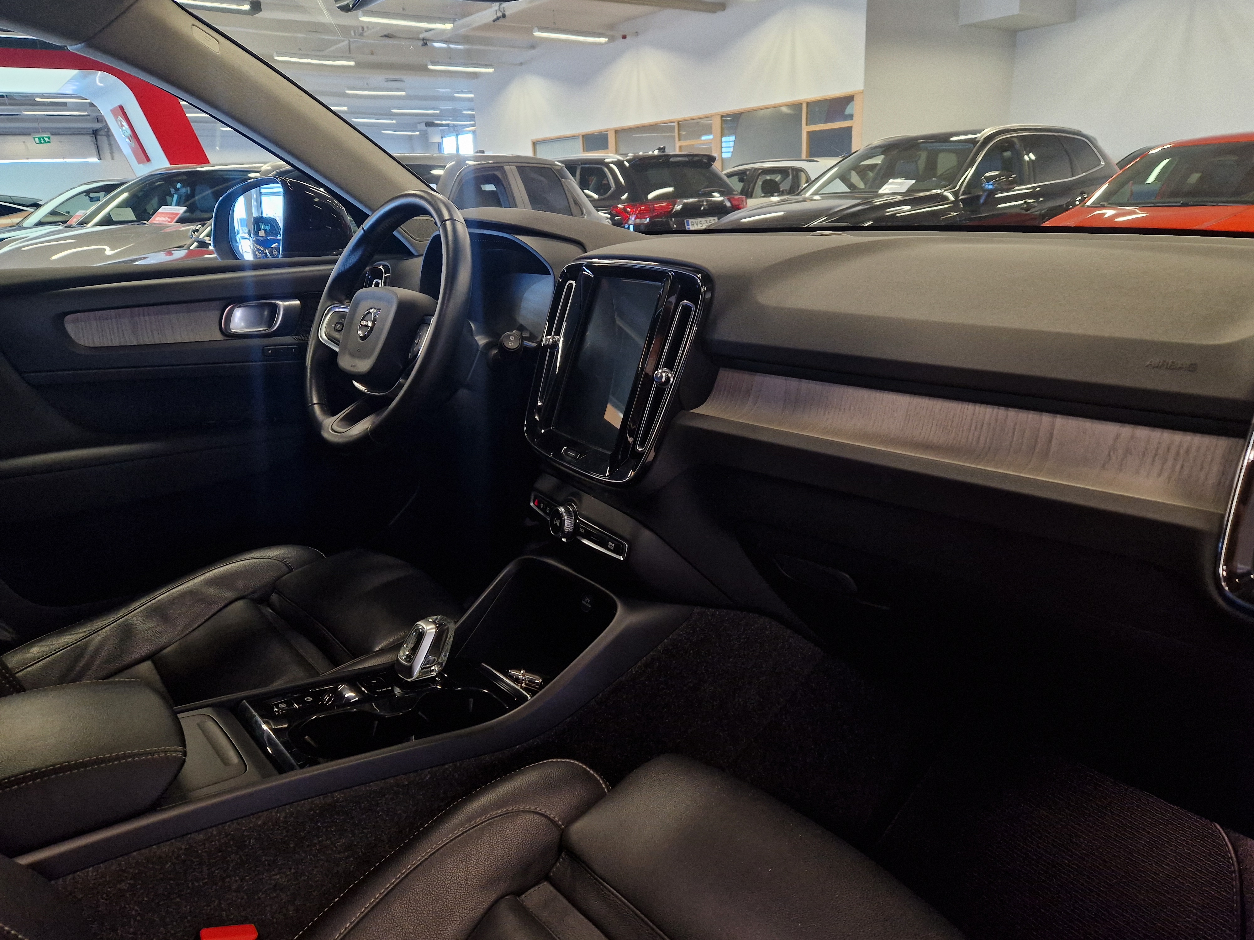 Volvo XC40 T4 AWD INSCRIPTION AUT TAKUU 24KK/40TKM