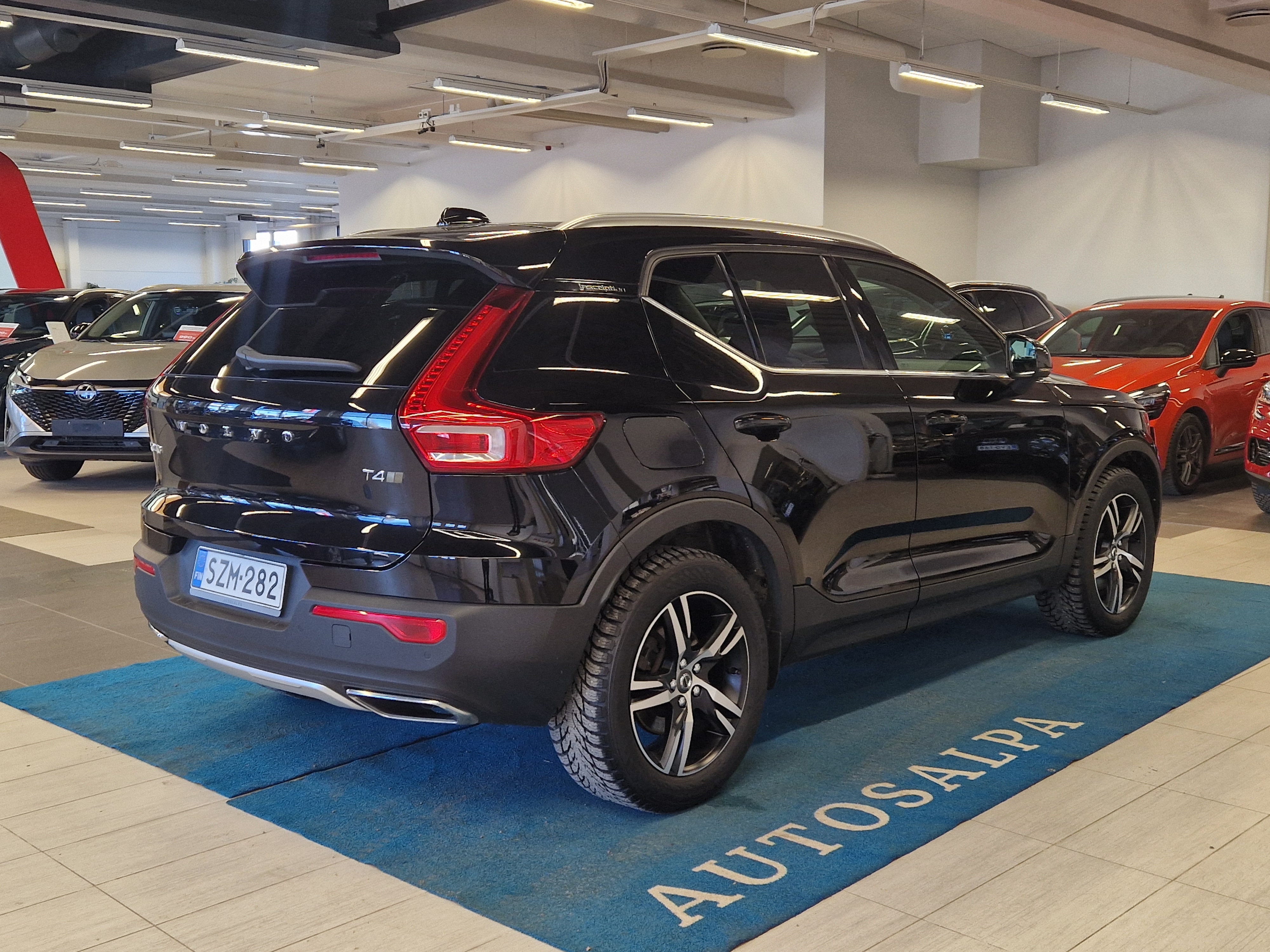 Volvo XC40 T4 AWD INSCRIPTION AUT TAKUU 24KK/40TKM