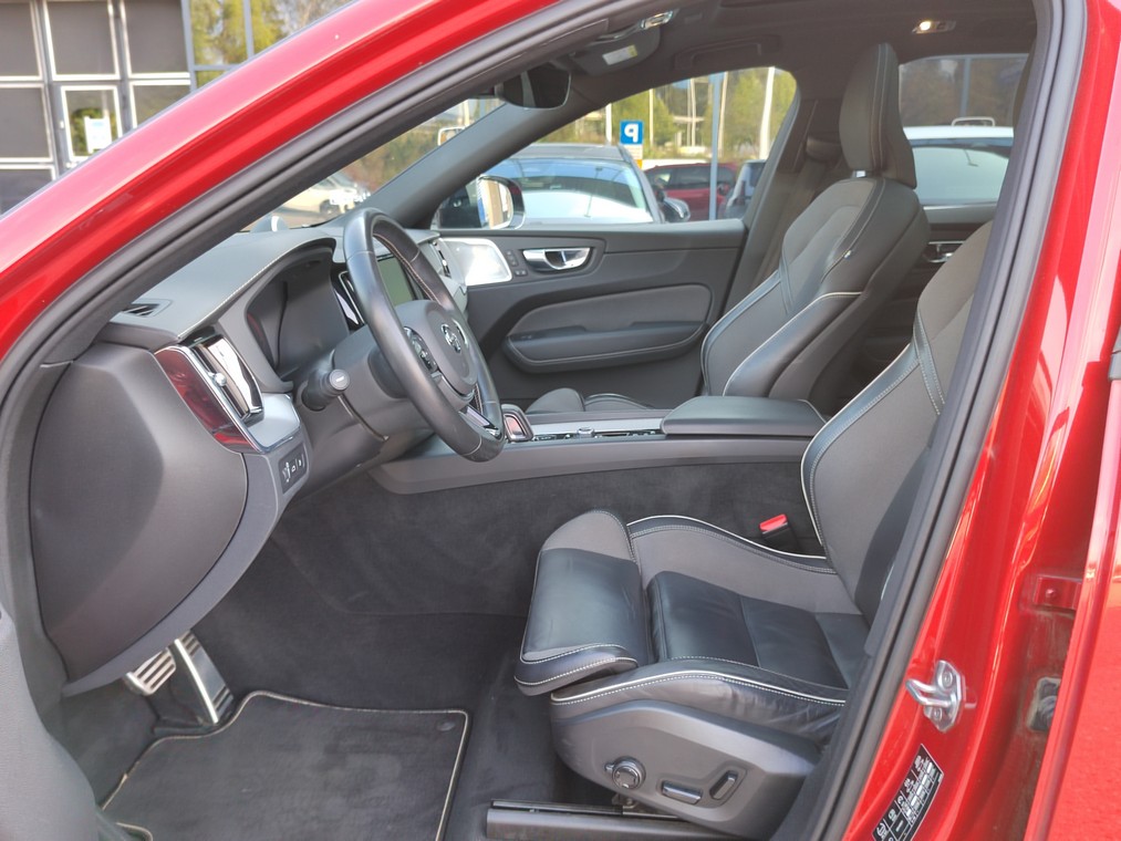 Volvo XC60 T8 TWE AWD R-DESIGN AUT TAKUU 12KK/20TKM