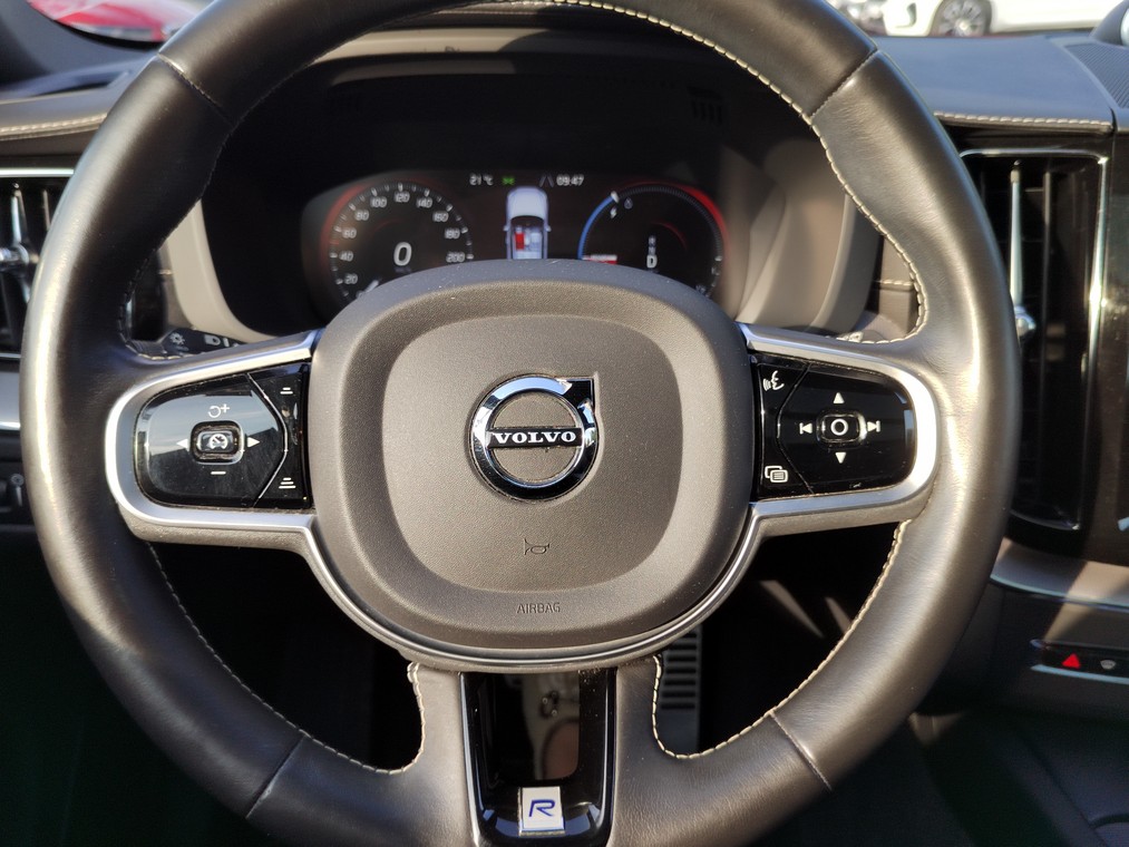 Volvo XC60 T8 TWE AWD R-DESIGN AUT TAKUU 12KK/20TKM