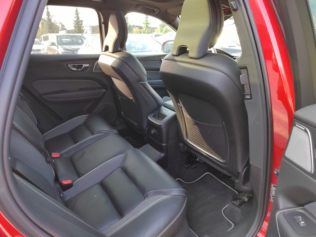 Volvo XC60 T8 TWE AWD R-DESIGN AUT TAKUU 12KK/20TKM