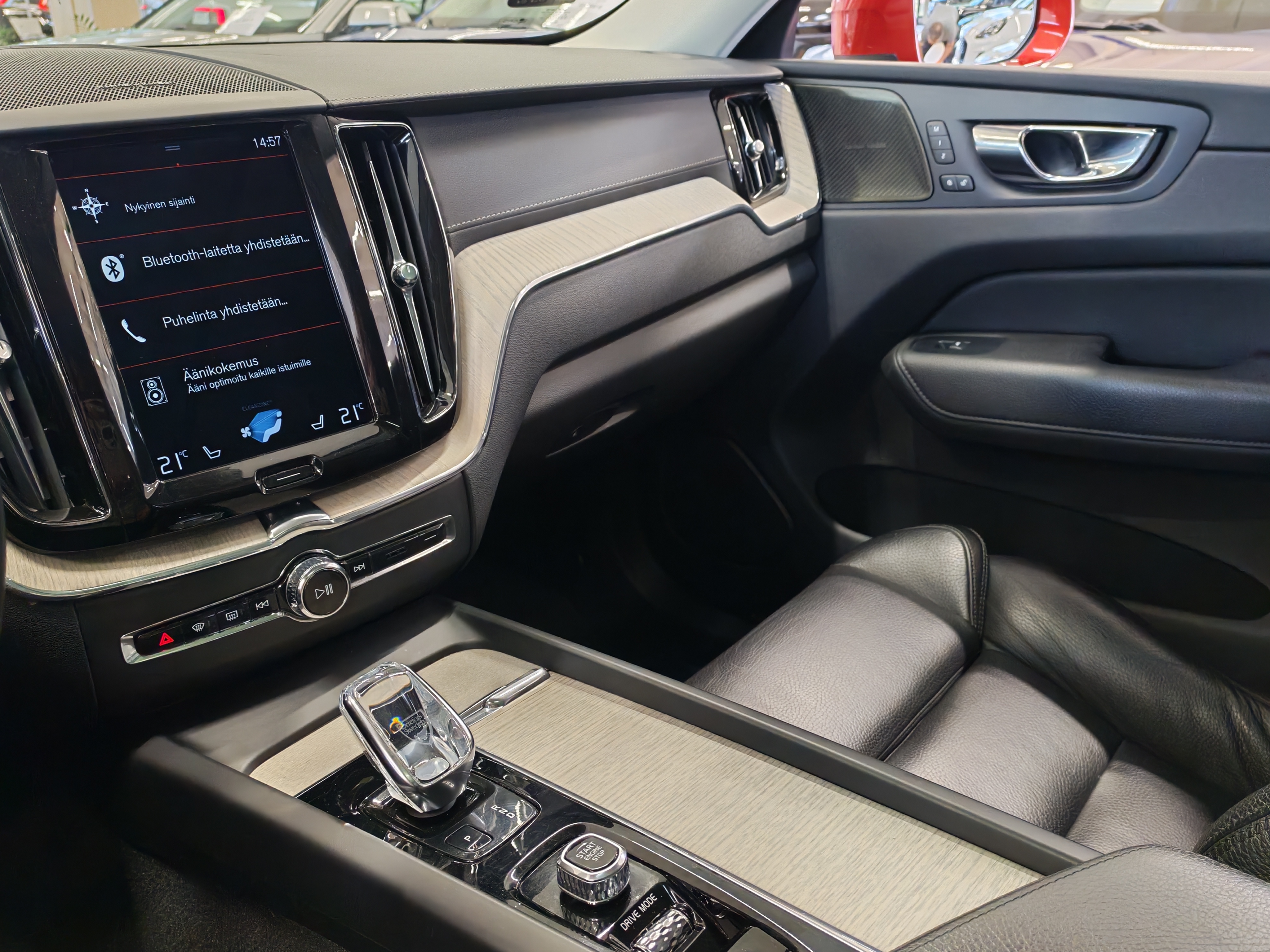 Volvo XC60 T8 TWE AWD INSCRIPTION AUT TAKUU 12KK/20TKM