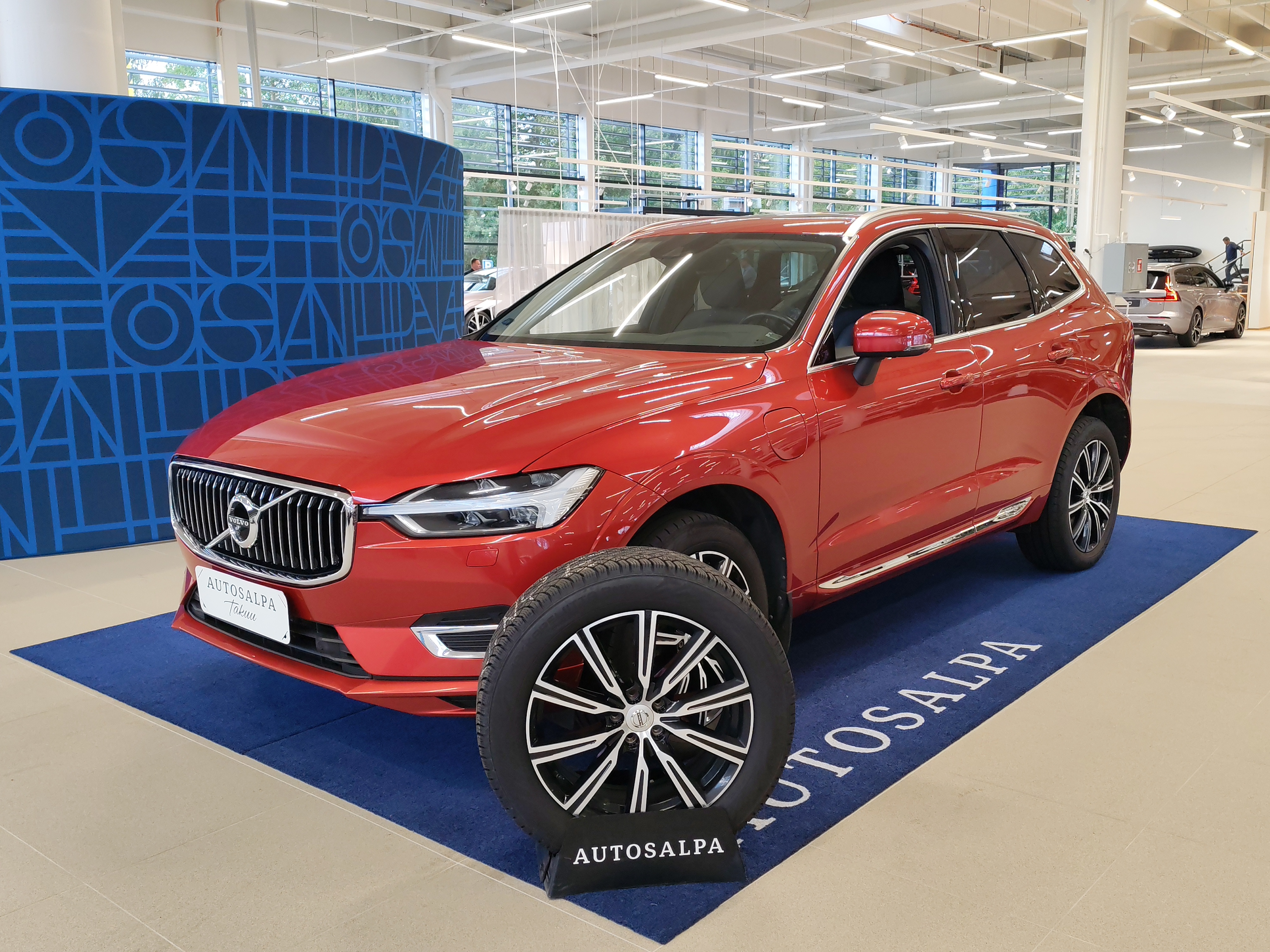 Volvo XC60 T8 TwE AWD Inscription aut 2020, kuva 2/24