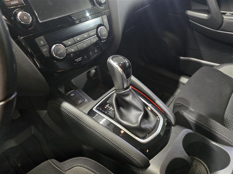 Nissan QASHQAI DIG-T 160 N-CONNECTA 2WD DCT TAKUU 24KK/4TKM