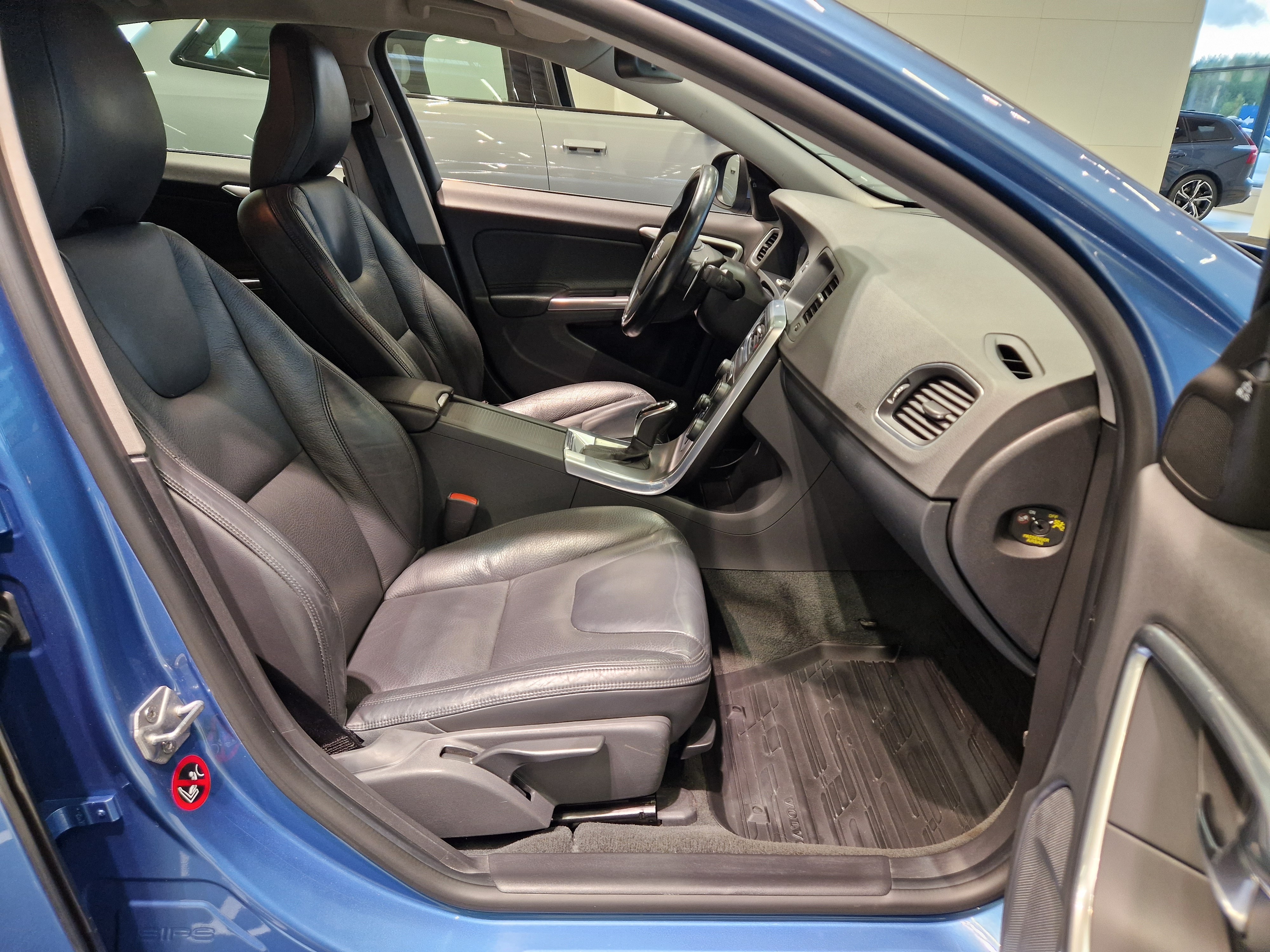 Volvo S60 T3 SUMMUM AUT