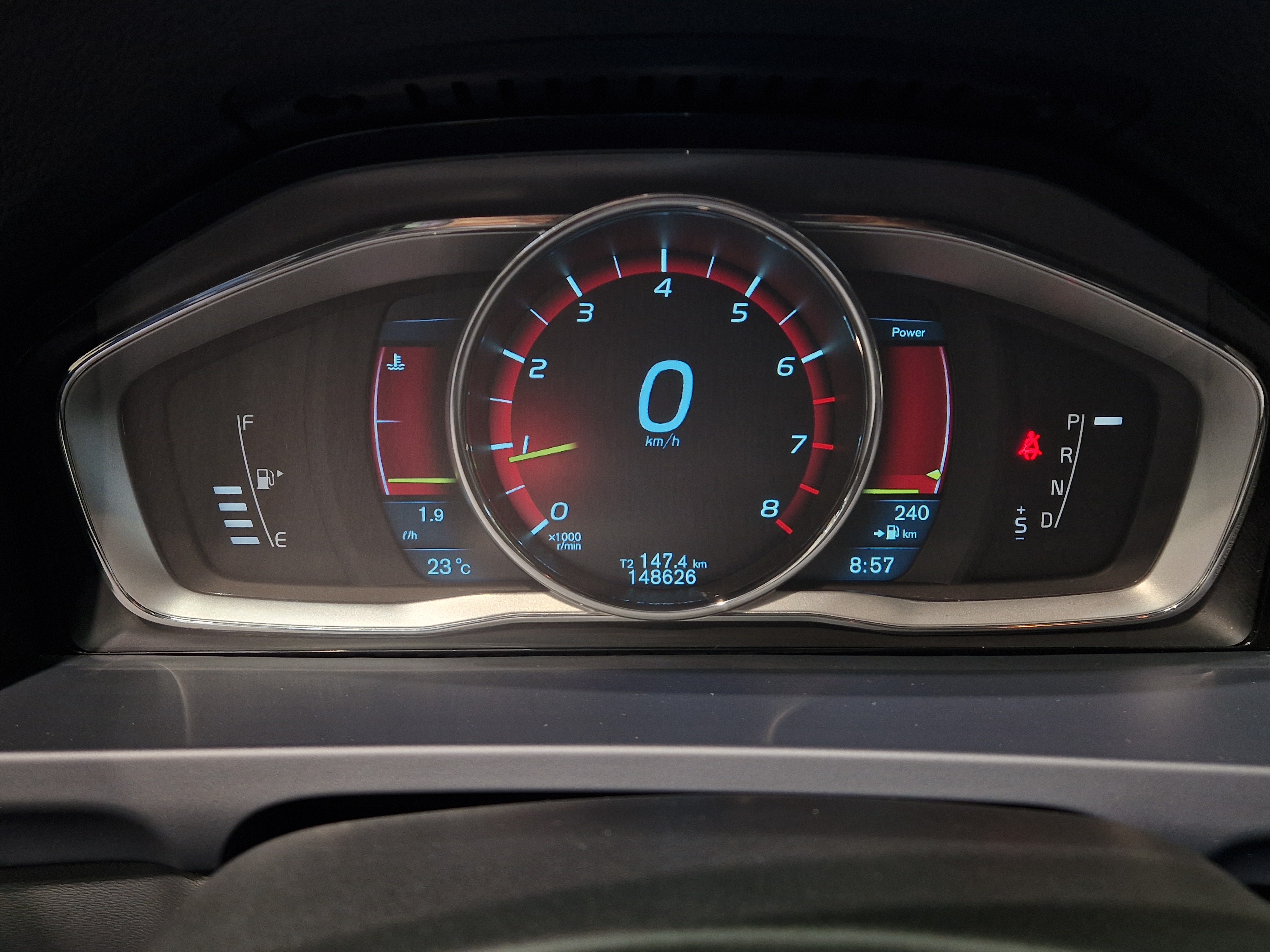 Volvo S60 T3 Summum aut 2014, kuva 7/17