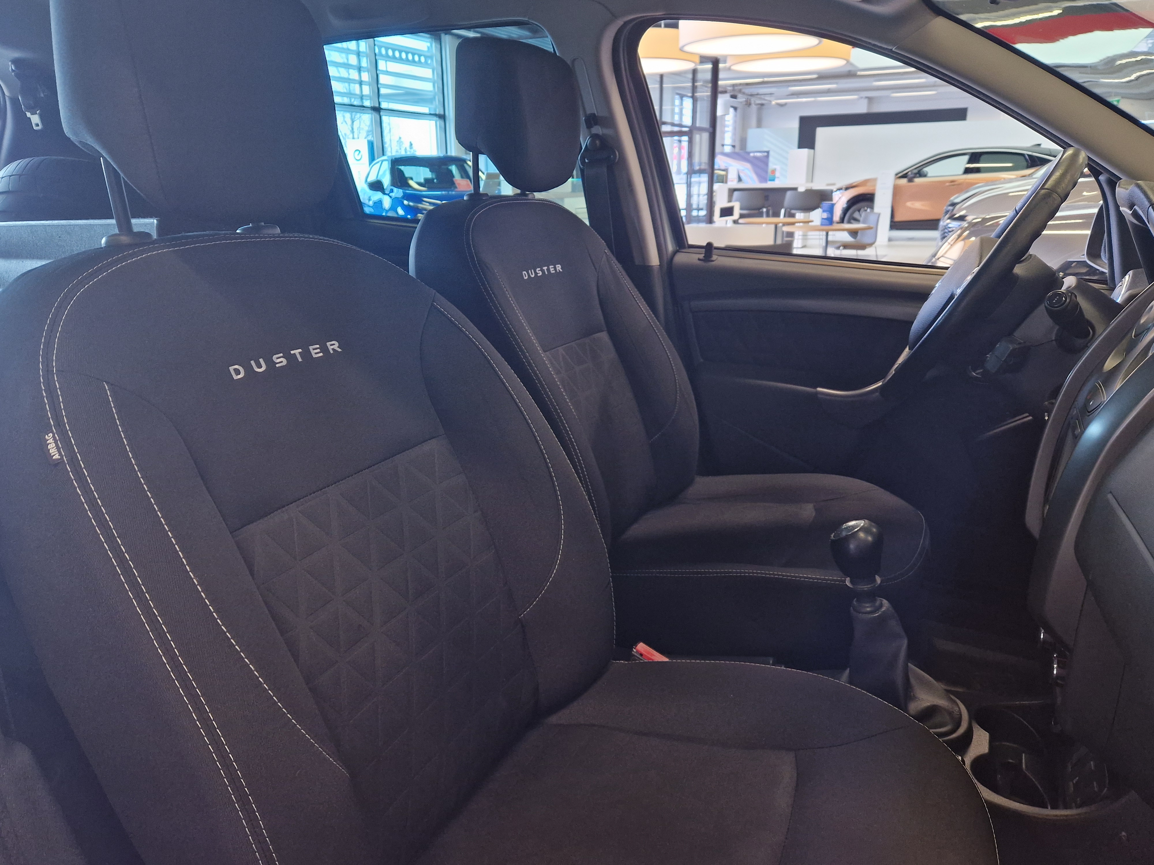 Dacia DUSTER DCI 110 4X4 LAUREATE