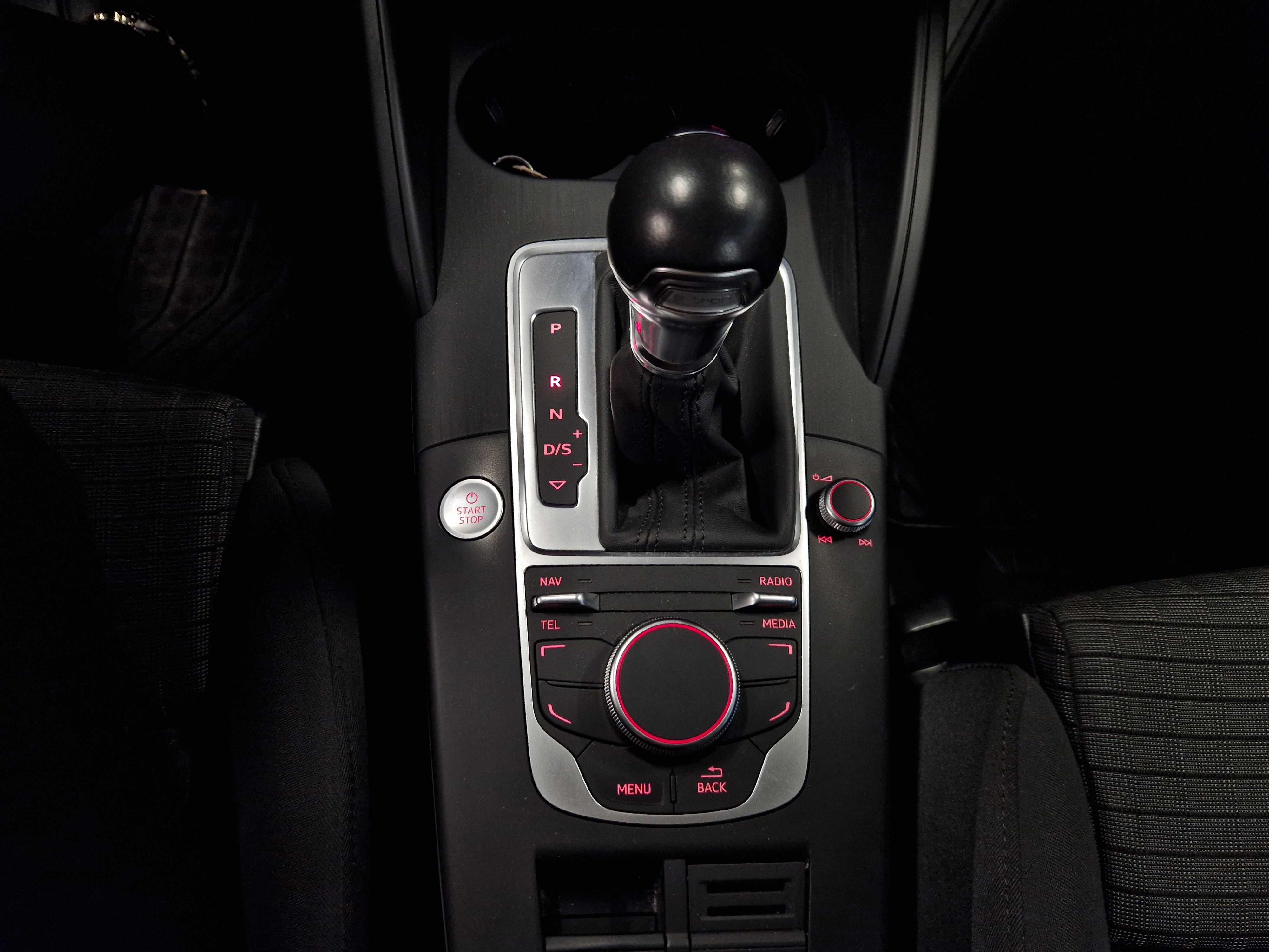 Audi A3 SPORTBACK BUSINESS SPORT 1,4 TFSI E-TRON S TRONIC