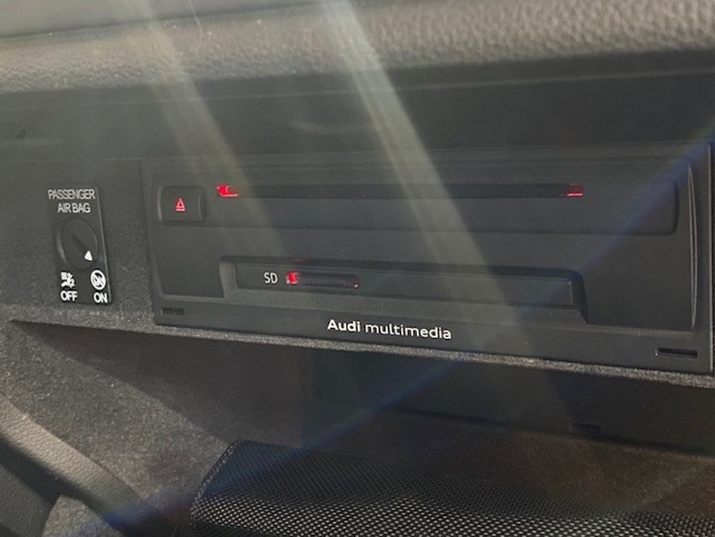 Audi A3 SPORTBACK BUSINESS SPORT 1,4 TFSI E-TRON S TRONIC