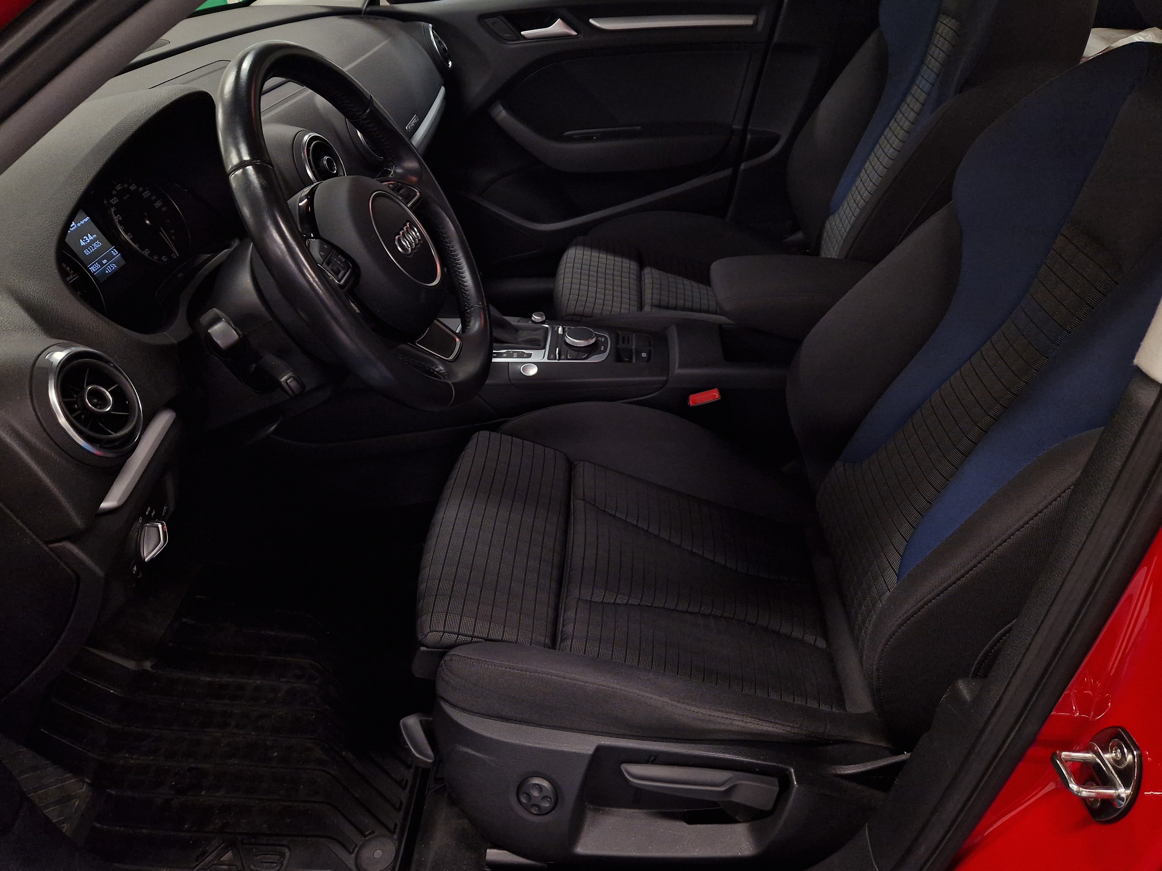 Audi A3 SPORTBACK BUSINESS SPORT 1,4 TFSI E-TRON S TRONIC