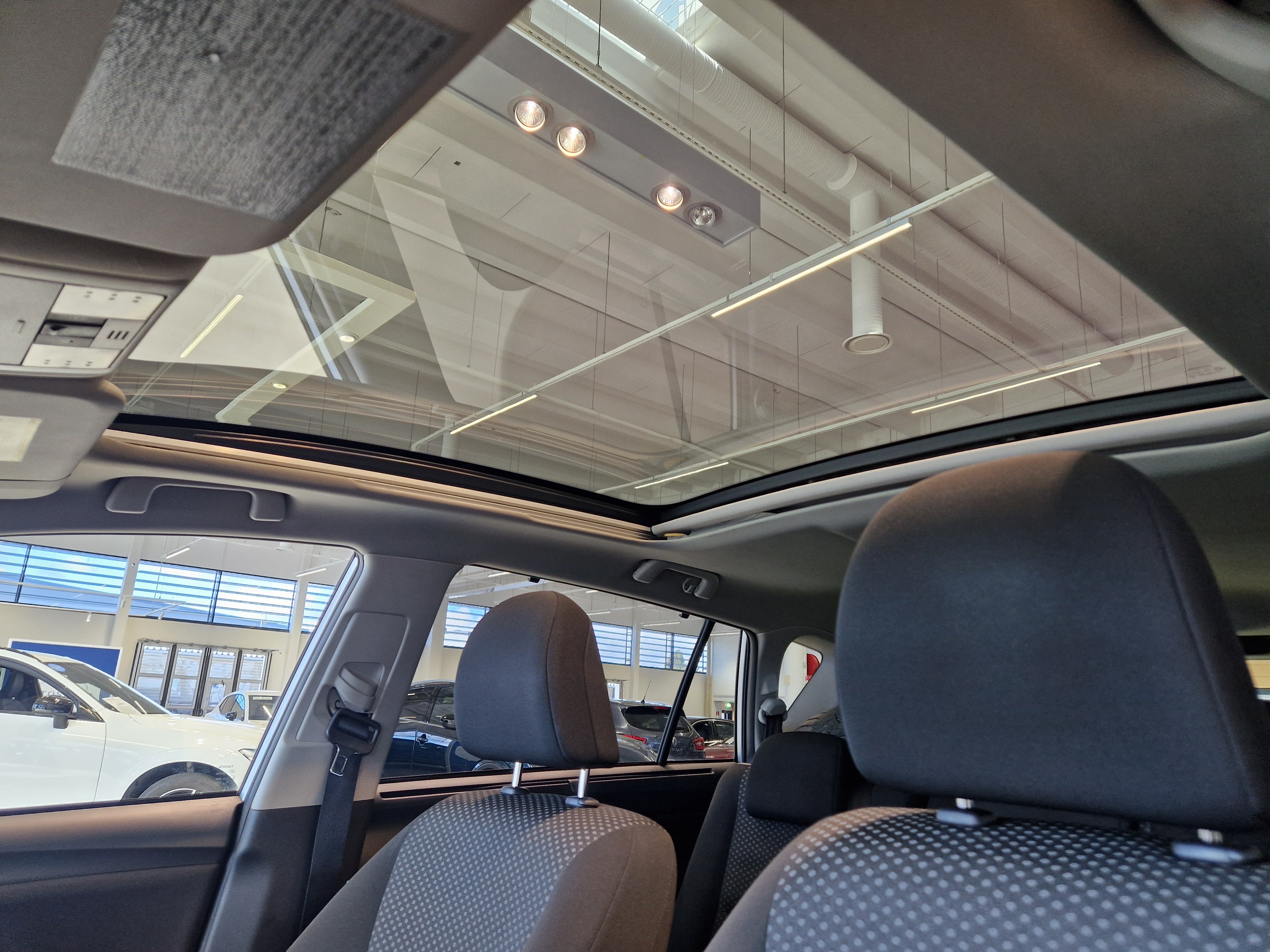 Toyota VERSO 1,8 VALVEMATIC LINEA SOL PLUS MULTIDRIVE S 7P