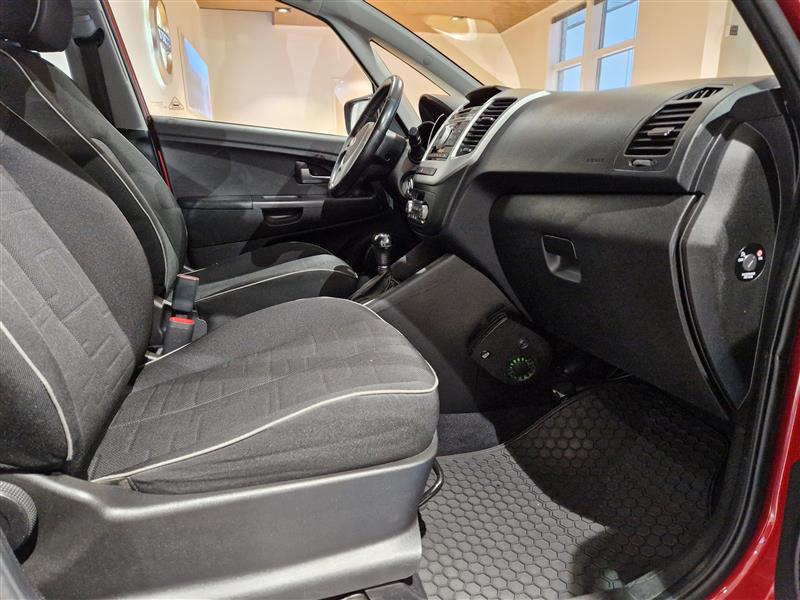 Kia VENGA 1,6 EX 5D A/T