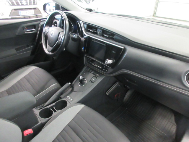 Toyota AURIS TOURING SPORTS 1,8 HYBRID STYLE