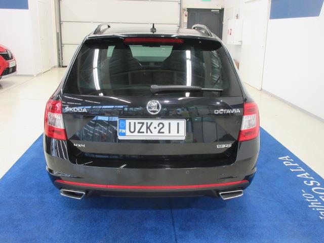 Skoda OCTAVIA COMBI 2,0 TDI 184 4X4 RS DSG AUTOM.