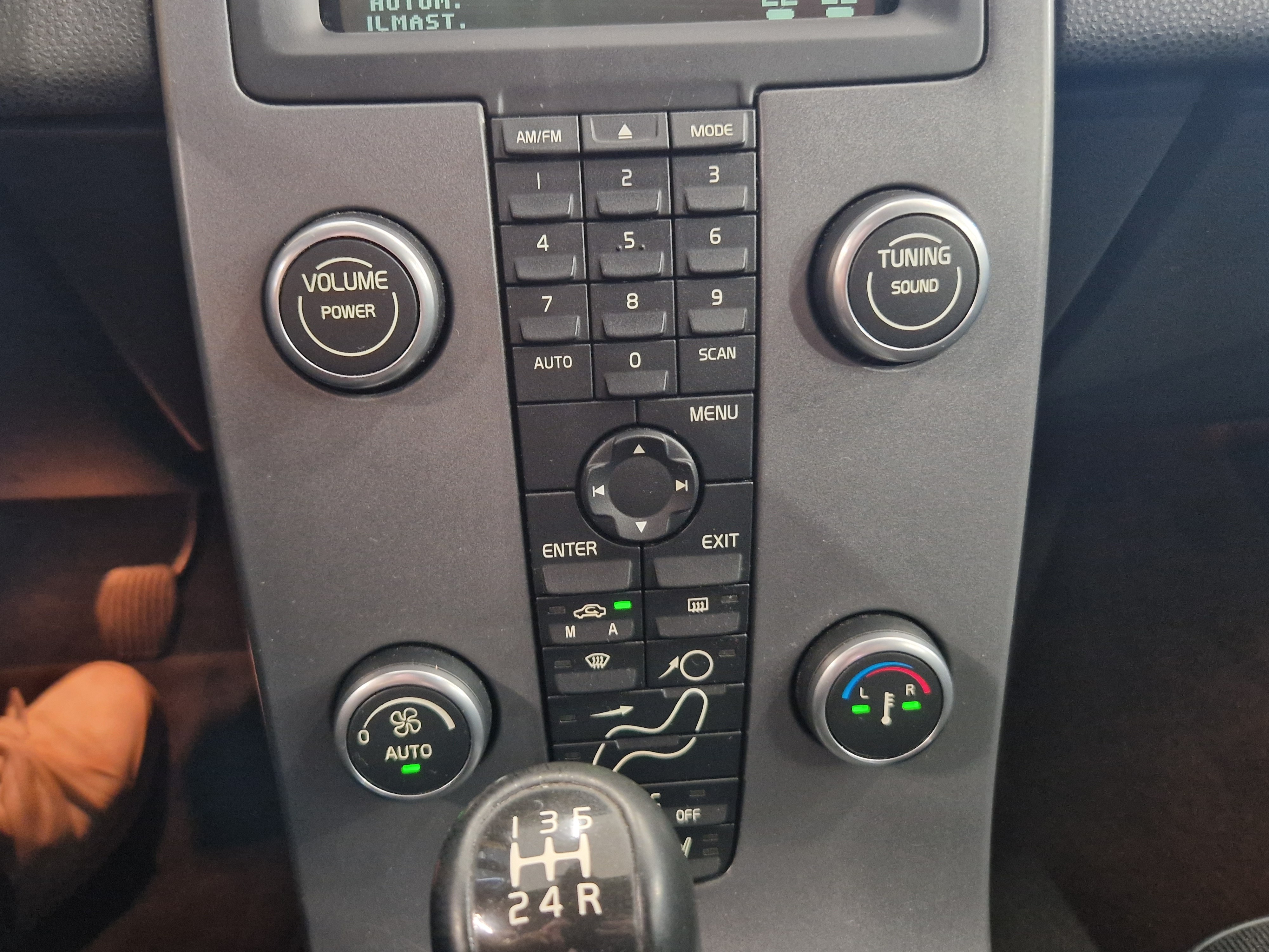 Volvo S40 1,8 (125 hv) Momentum man 2007, kuva 7/9